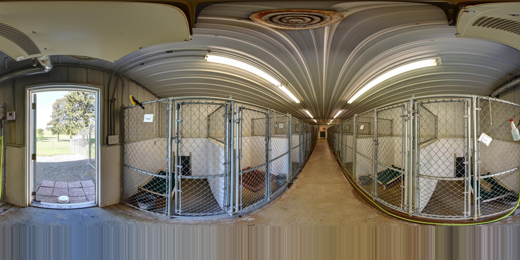 Arrowhead Kennels - Hudson, IA