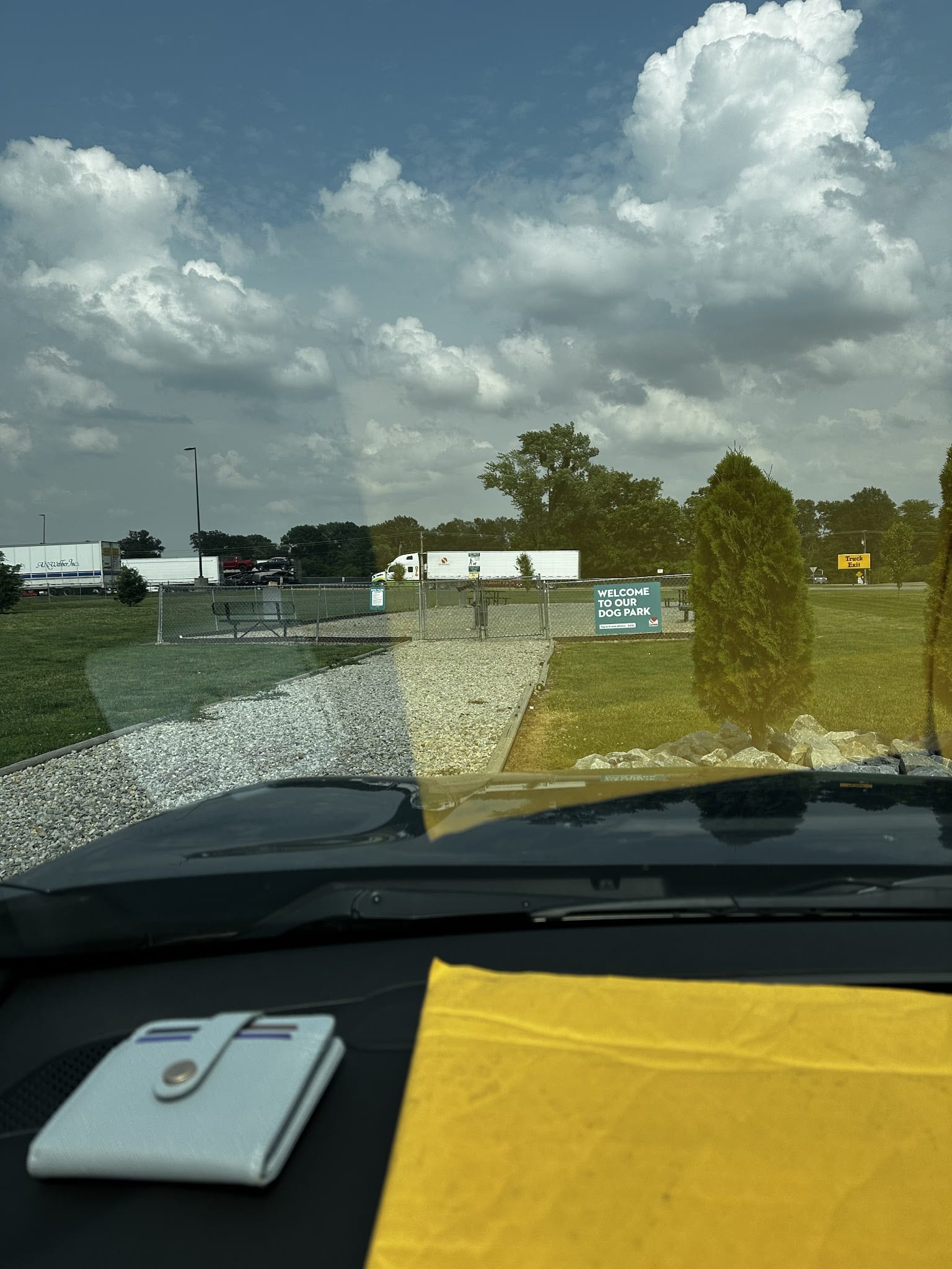 Dog Park at Love's Travel Stops - Ina, IL