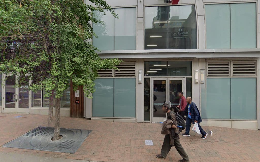 Residential Roof Top Dog Park - Kansas City, MO