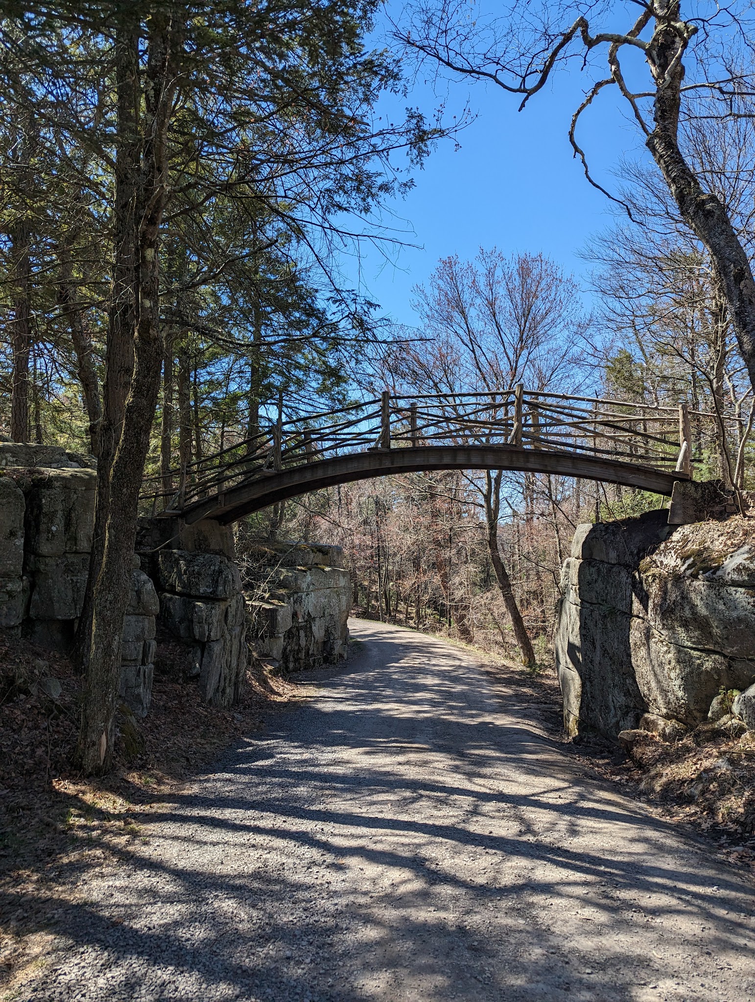 Lake Minnewaska Carriage Road trailhead - Kerhonkson, NY