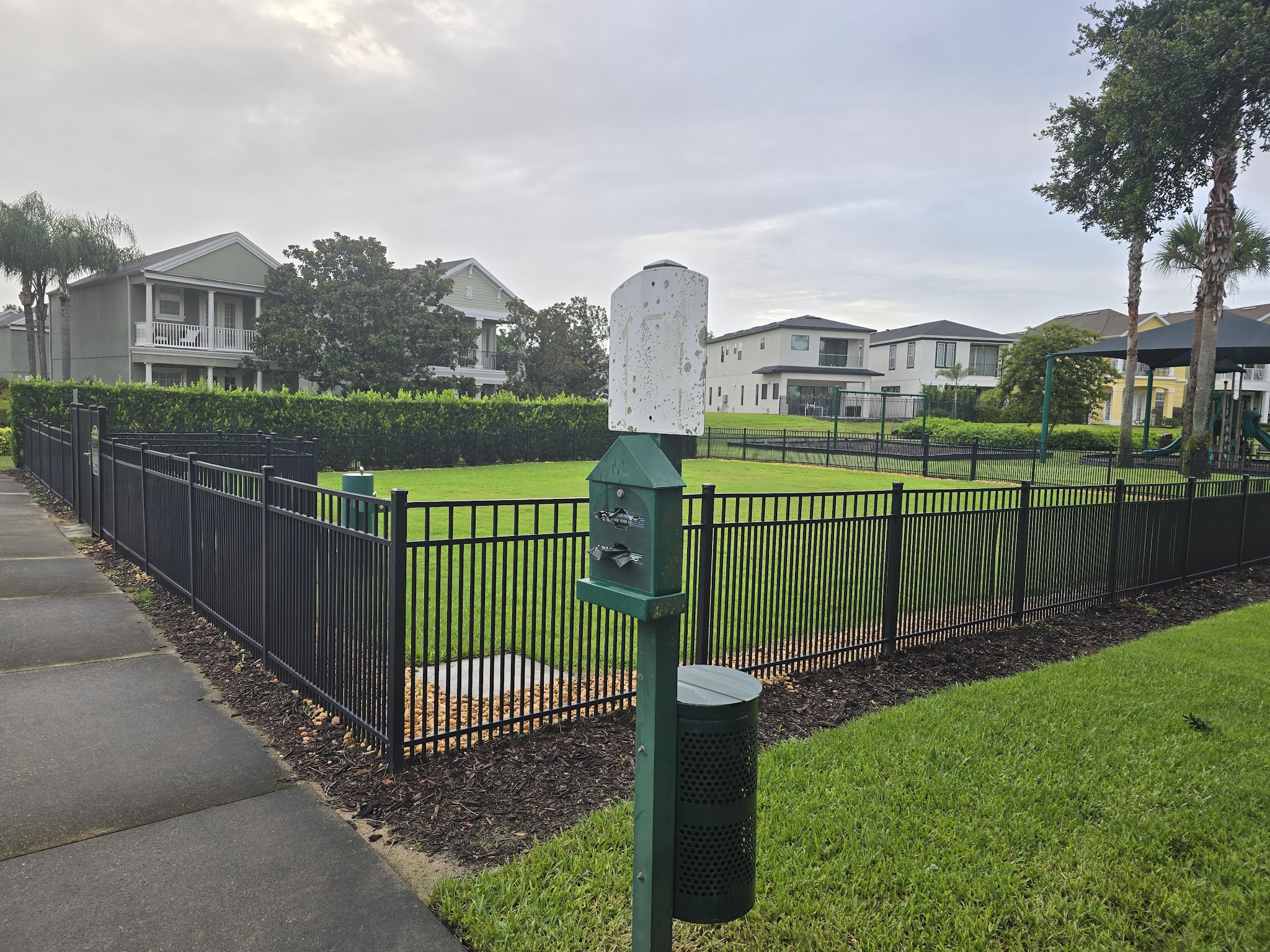 Reunion residential Dog Park - Kissimmee, FL