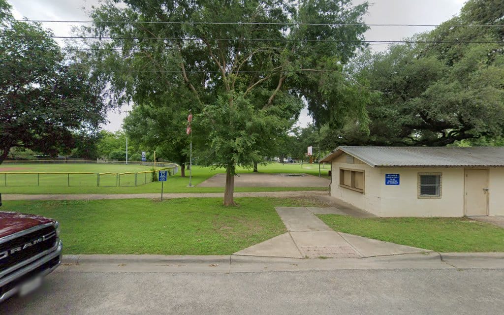 Kruschel Memorial Park - La Grange, TX