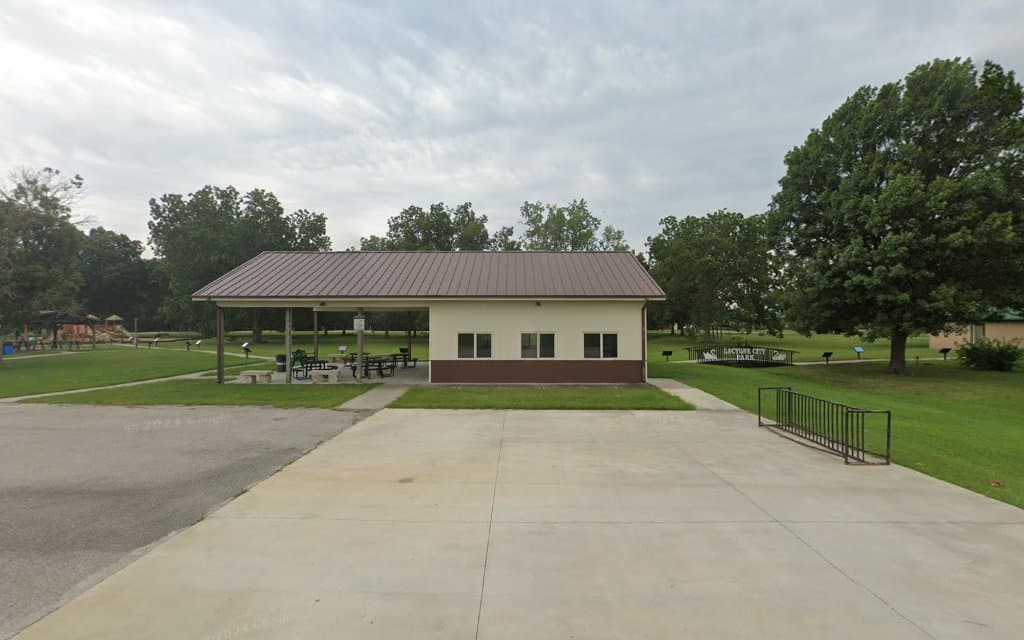 LA CYGNE PARK - Lacygne, KS