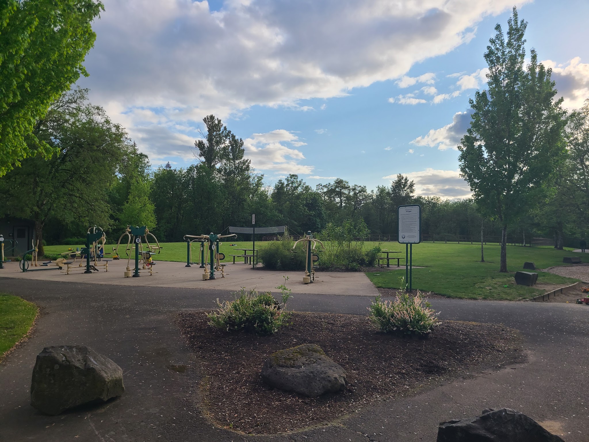 Waluga Dog Park - Lake Oswego, OR