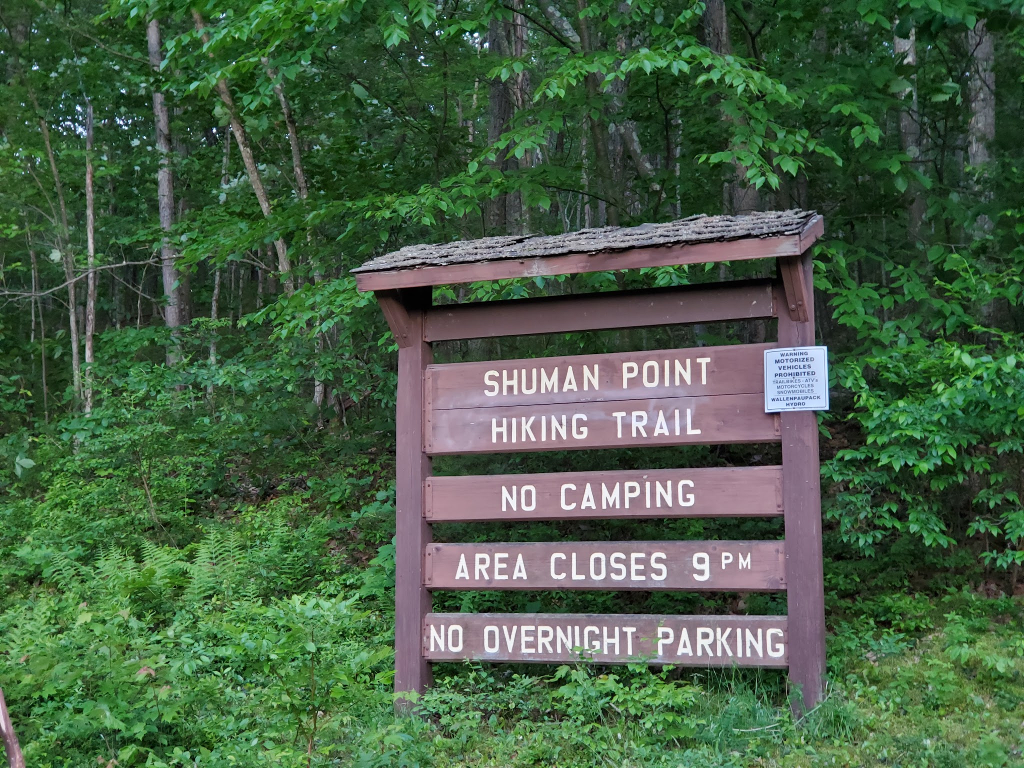 Shuman Point Hiking Trail - Lakeville, PA