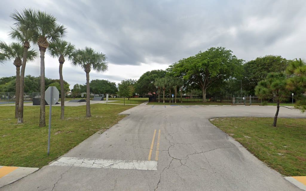 Maddock Park Dog Park - Lantana, FL