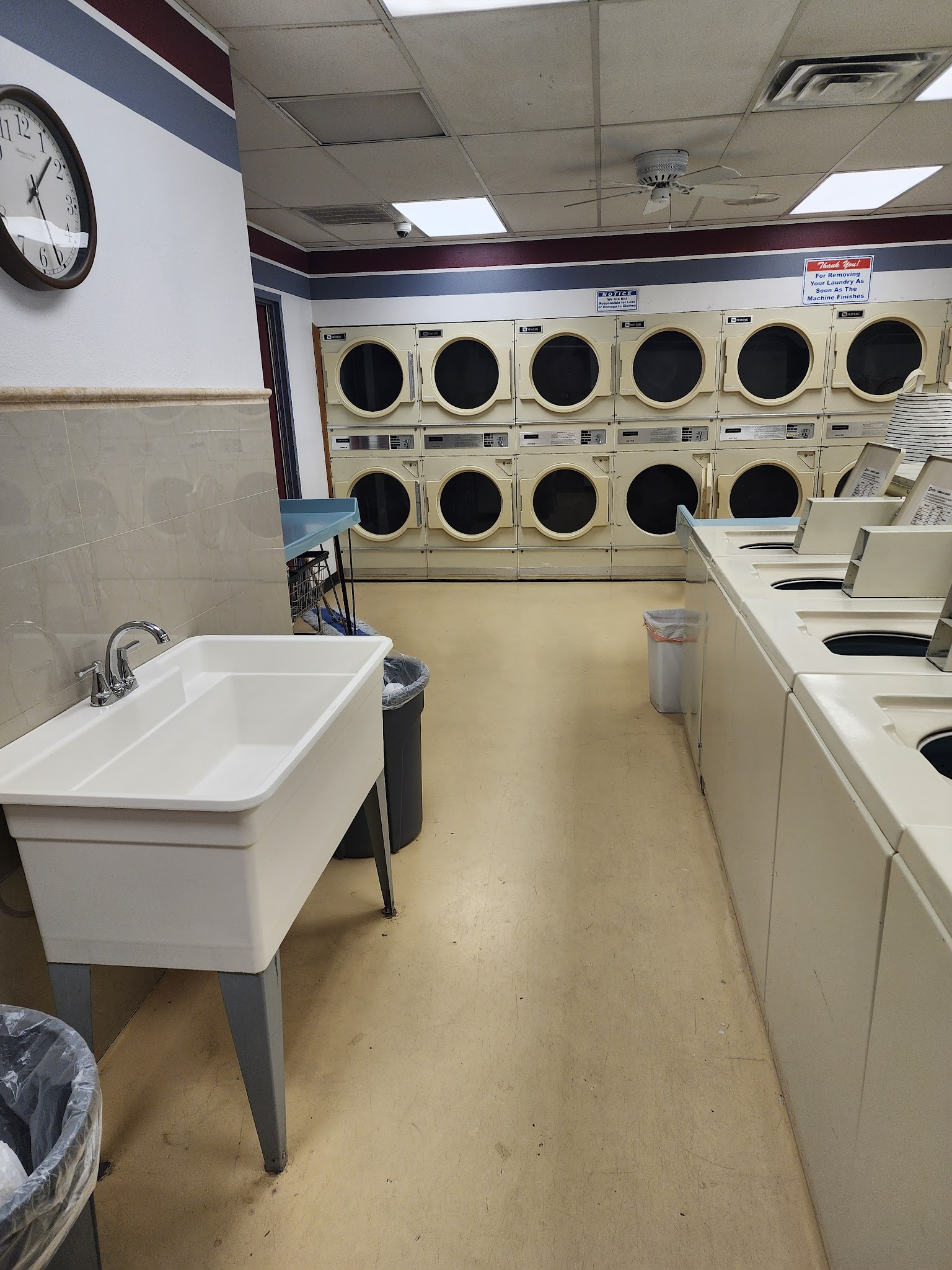 Poudre Laundromat - Laporte, CO