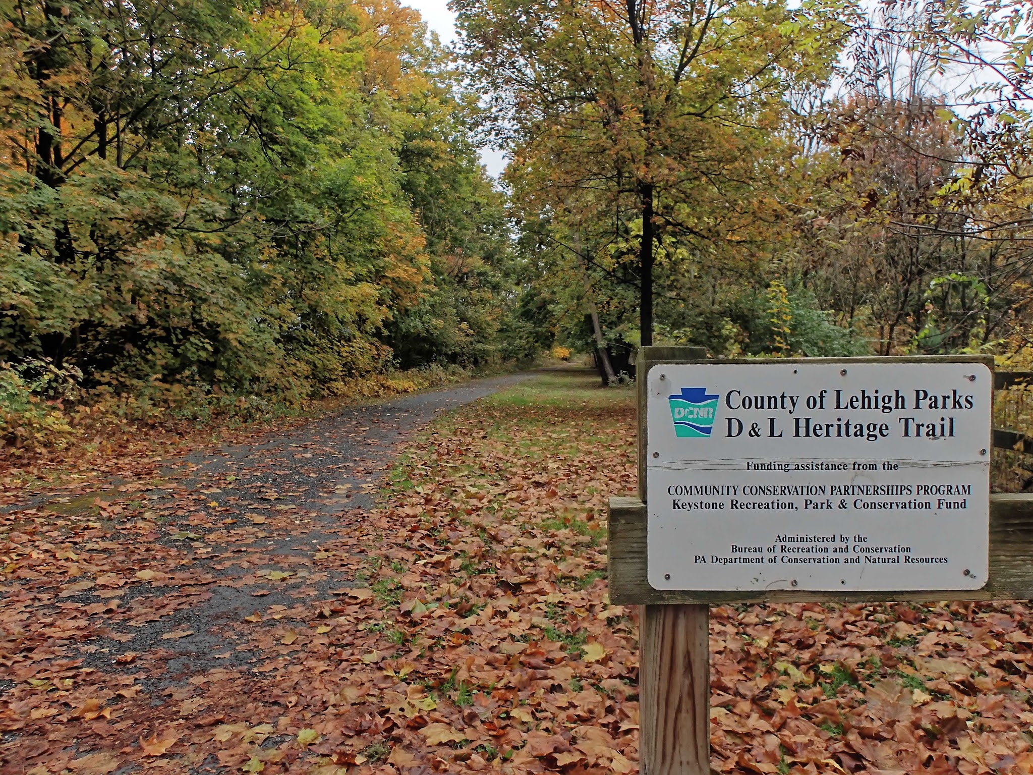 D&L Trail - River Dr Trailhead - Laurys Station, PA