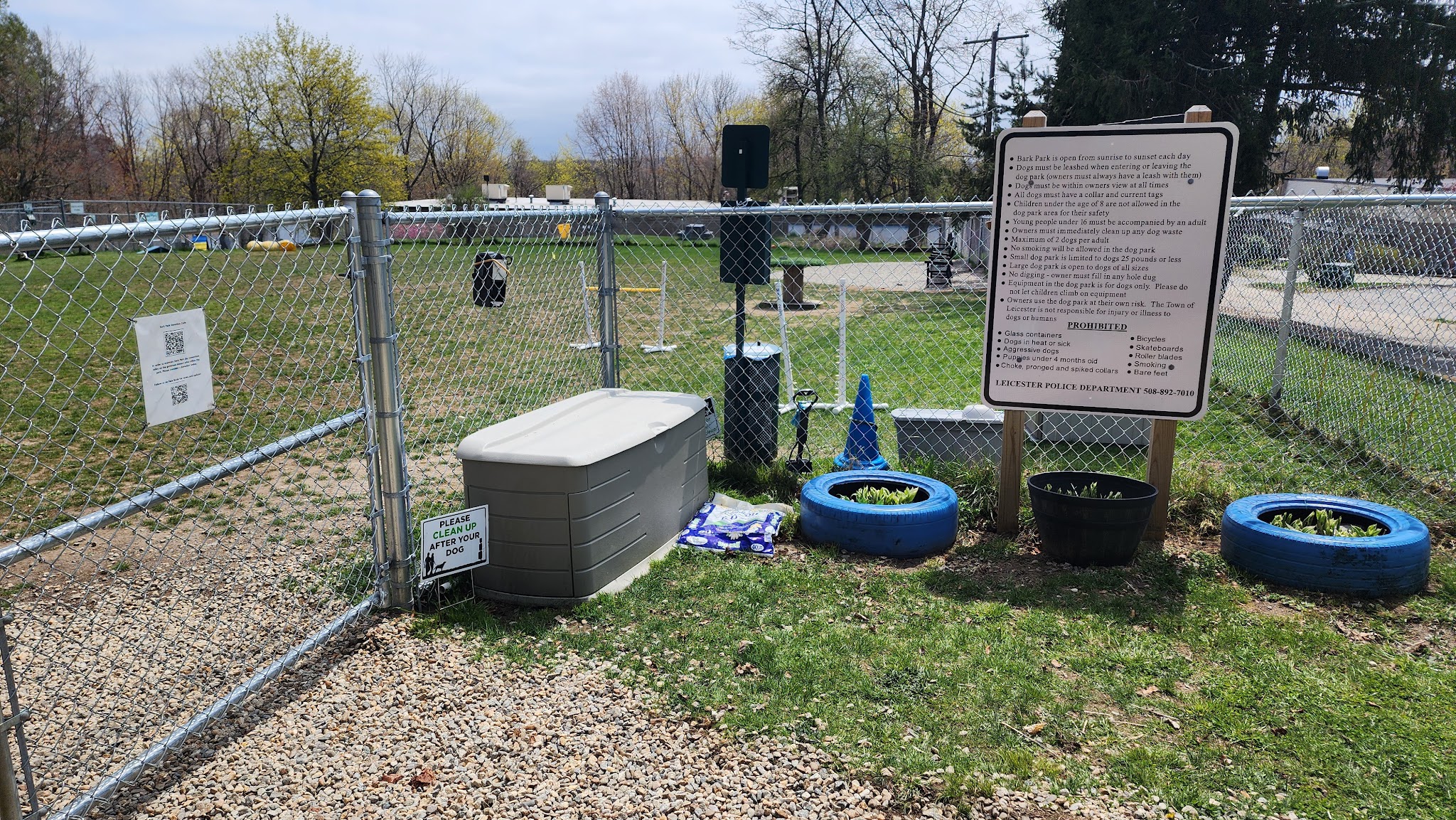 Leicester Bark Park - Leicester, MA