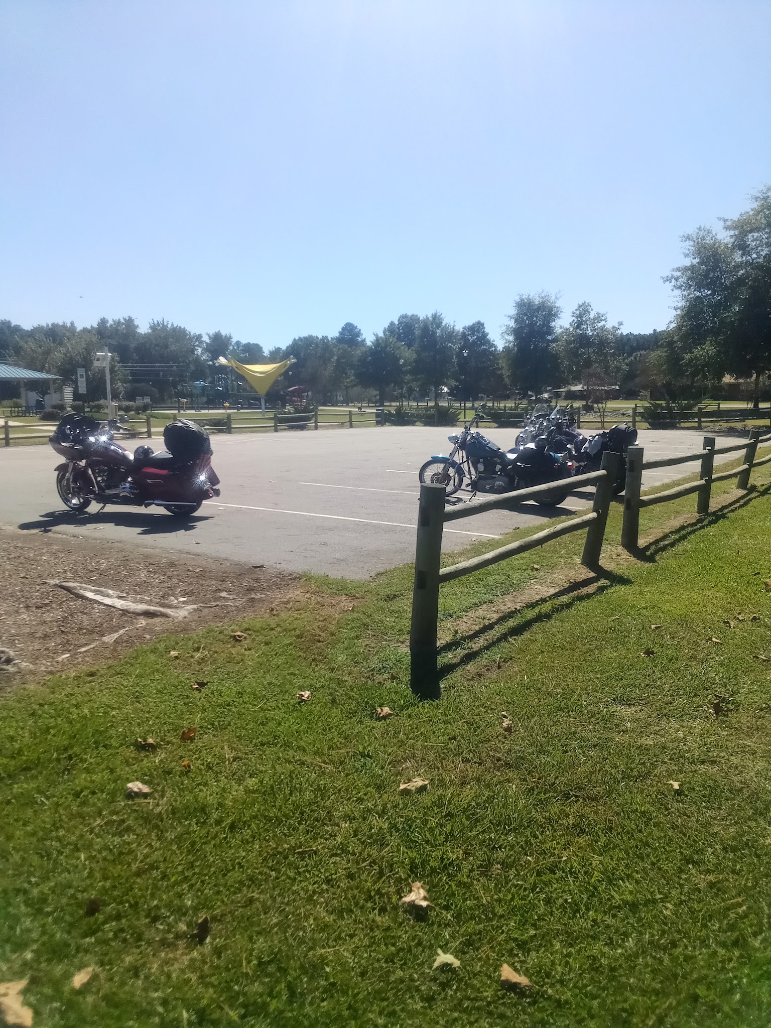 Town Of Linden Little River Community Park & Splashpad May 1-Sept 30 M-S 10-7 Sun 2-7 - Linden, NC