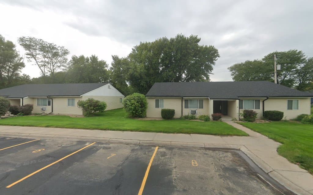 Loomis Apartment Homes - Loomis, NE