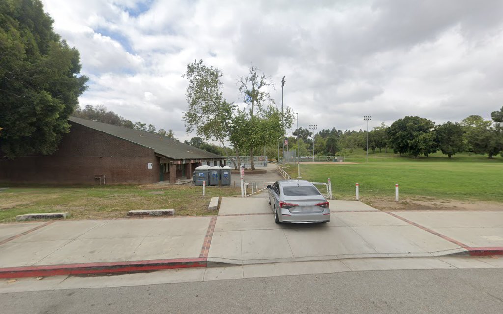 Homepage 2230 Norfolk St Parking - Los Angeles, CA