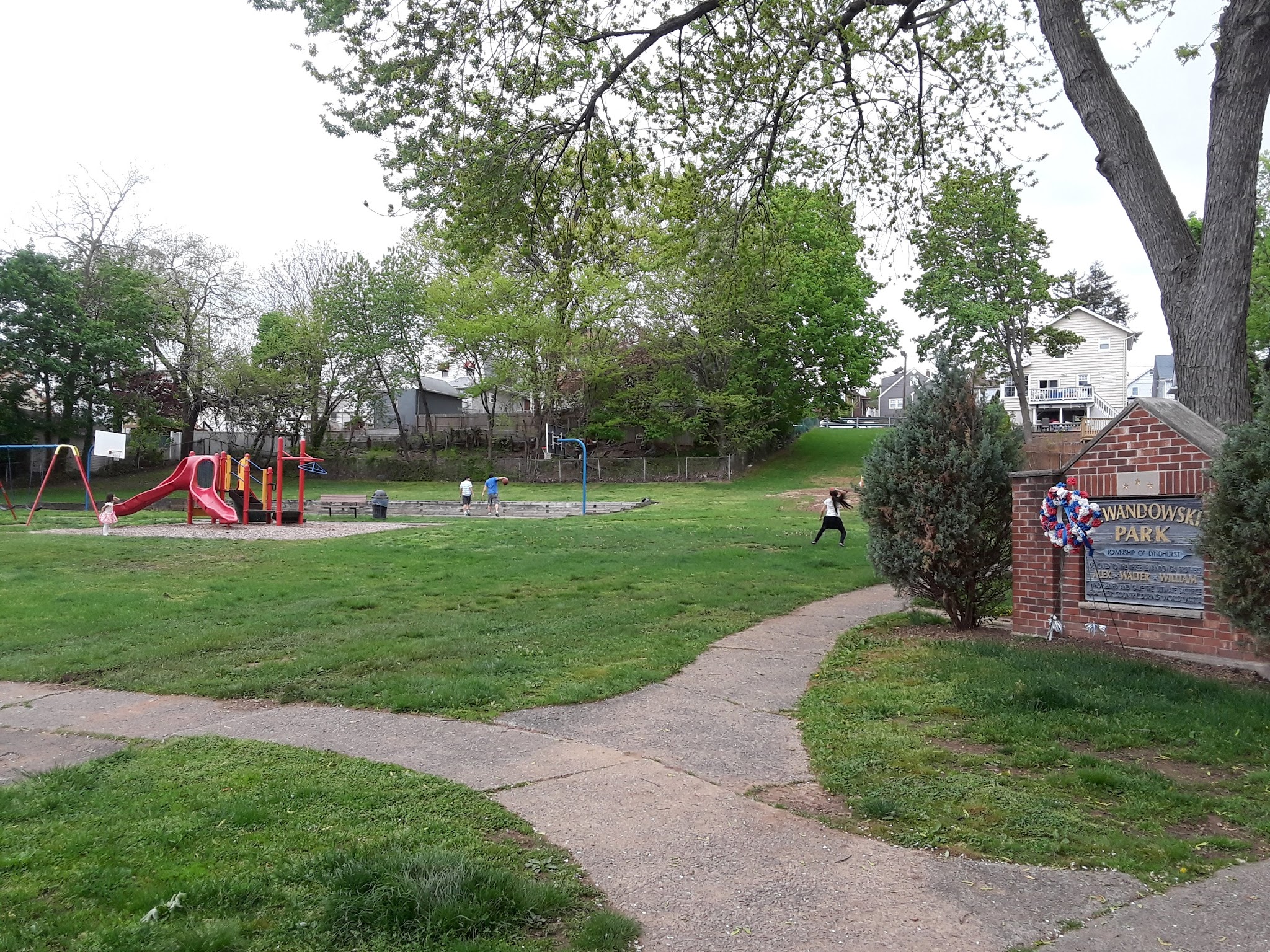 Lewandowski Park - Lyndhurst, NJ