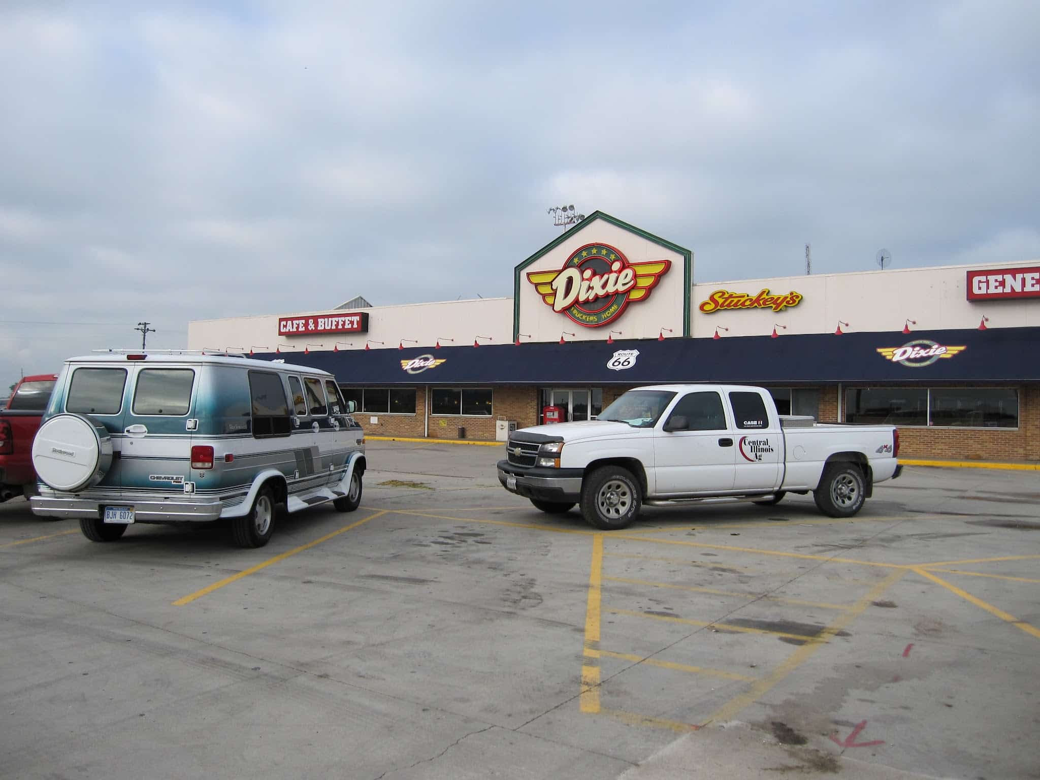 Road Ranger - McLean, IL