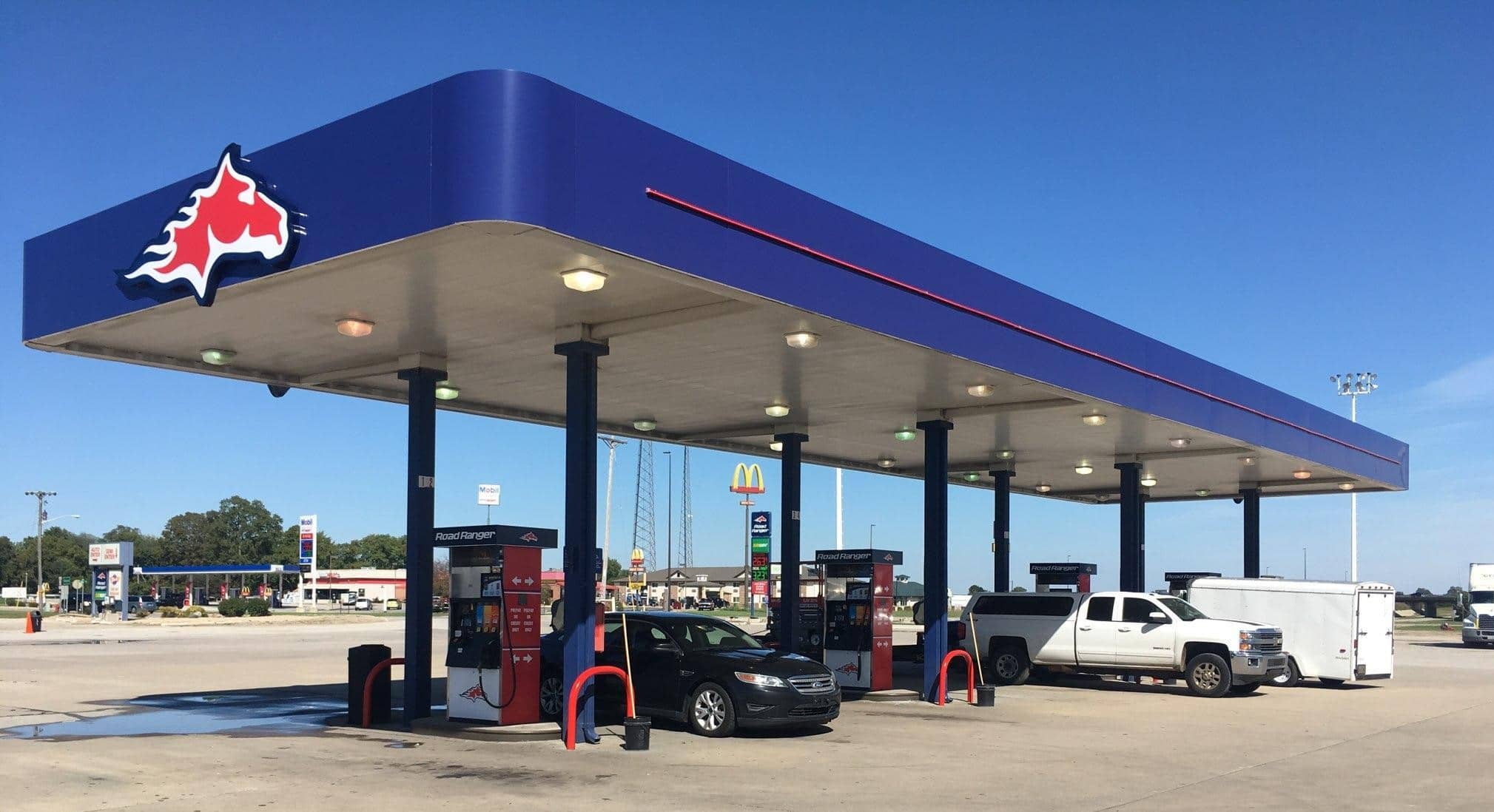 Road Ranger - McLean, IL