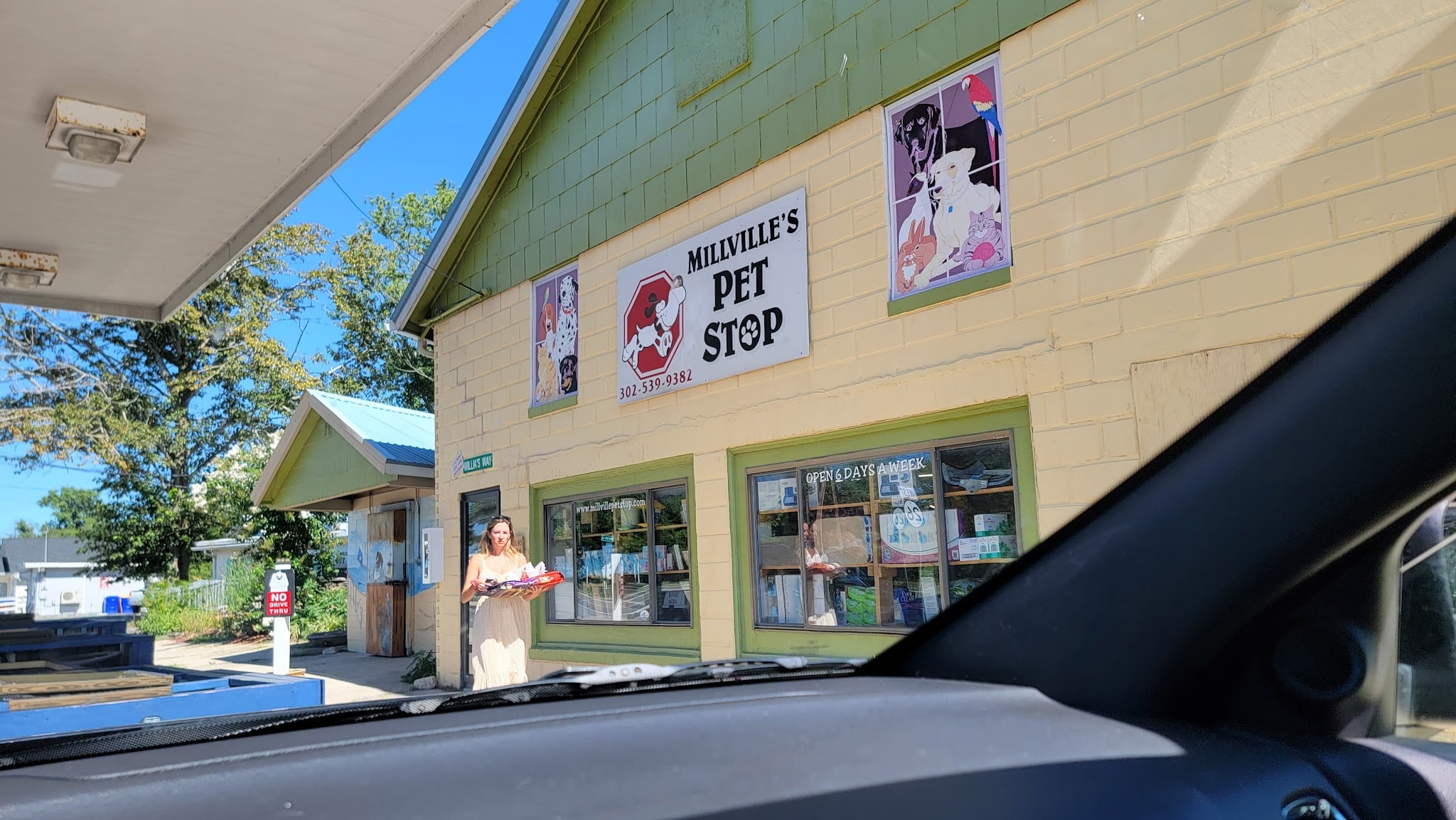 Millville's Pet Stop - Millville, DE