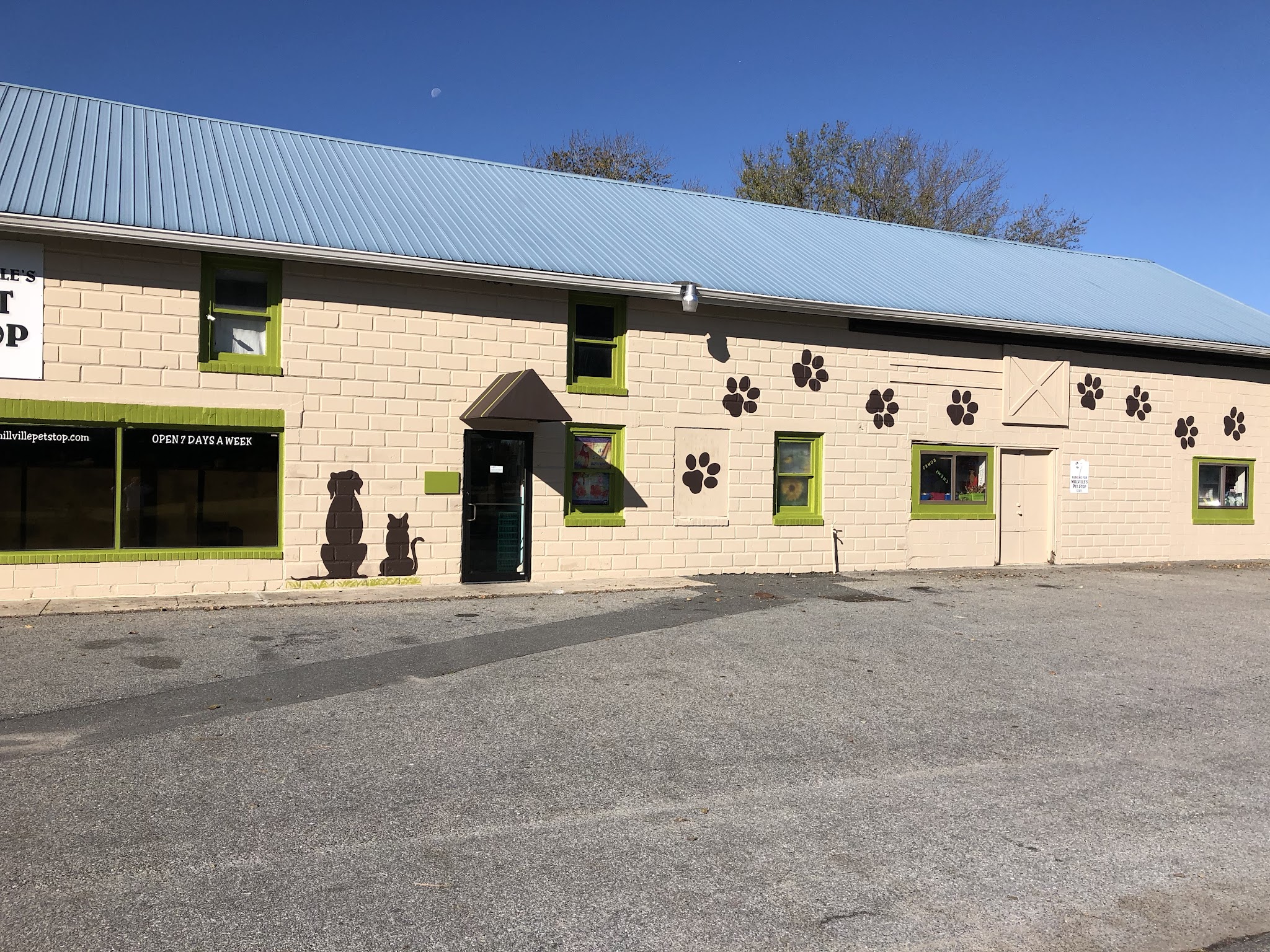 Millville's Pet Stop - Millville, DE