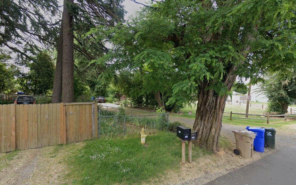 Bunnell Park in Oak Grove - Milwaukie, OR