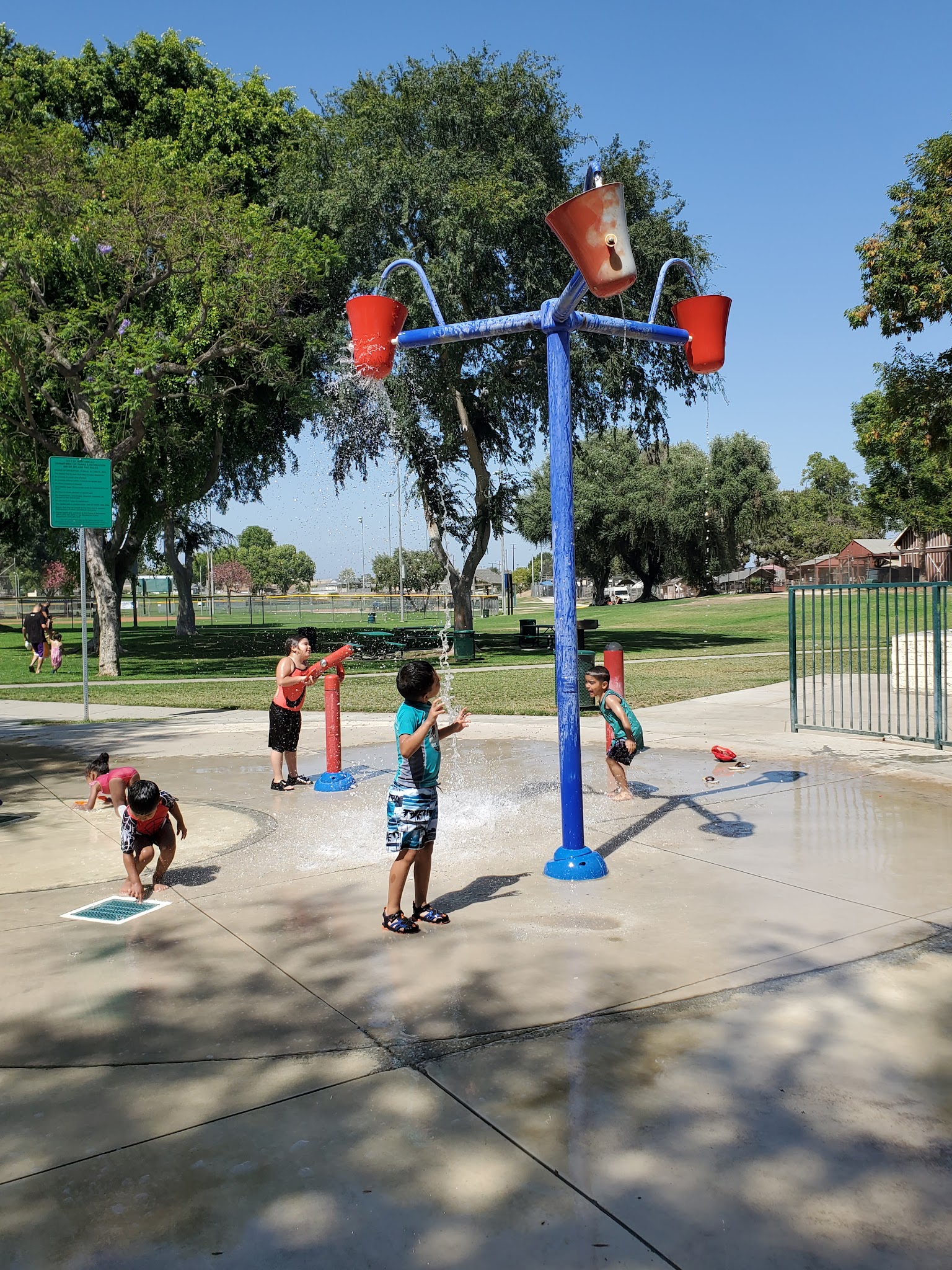 Grant Rea Park Recreation Building - Montebello, CA