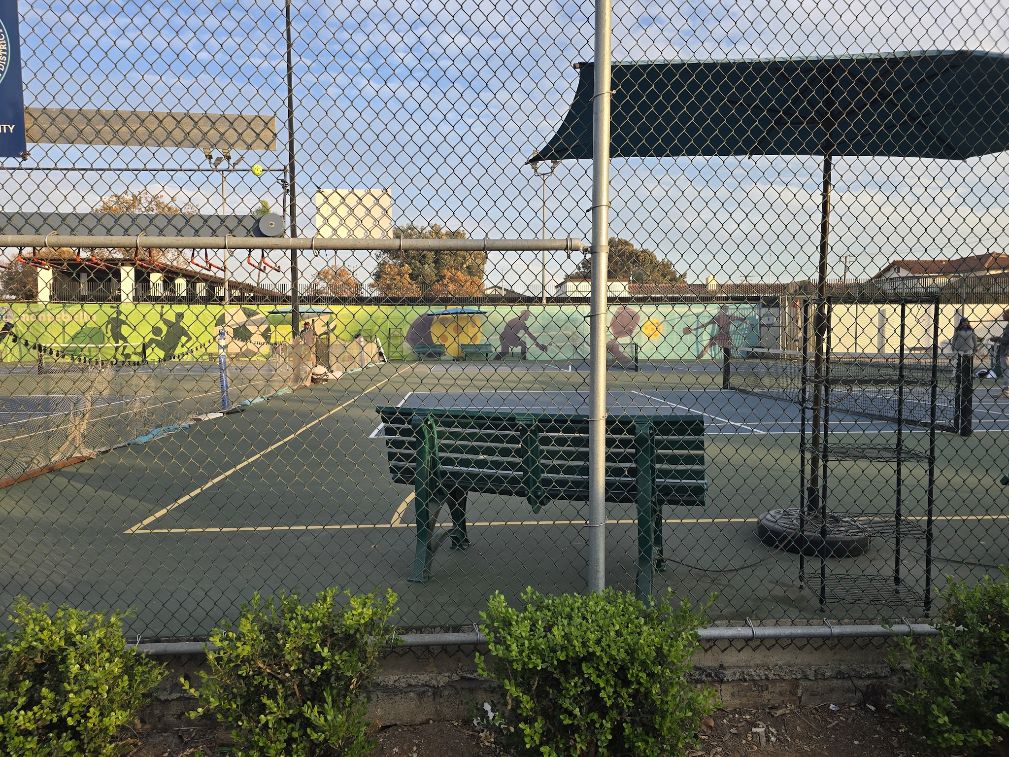 Montebello pickleball courts - Montebello, CA