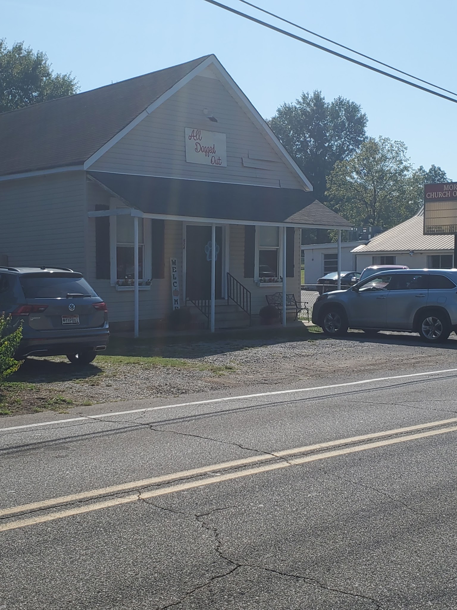 All Dogged Out Dog Grooming and supply - Morris, AL