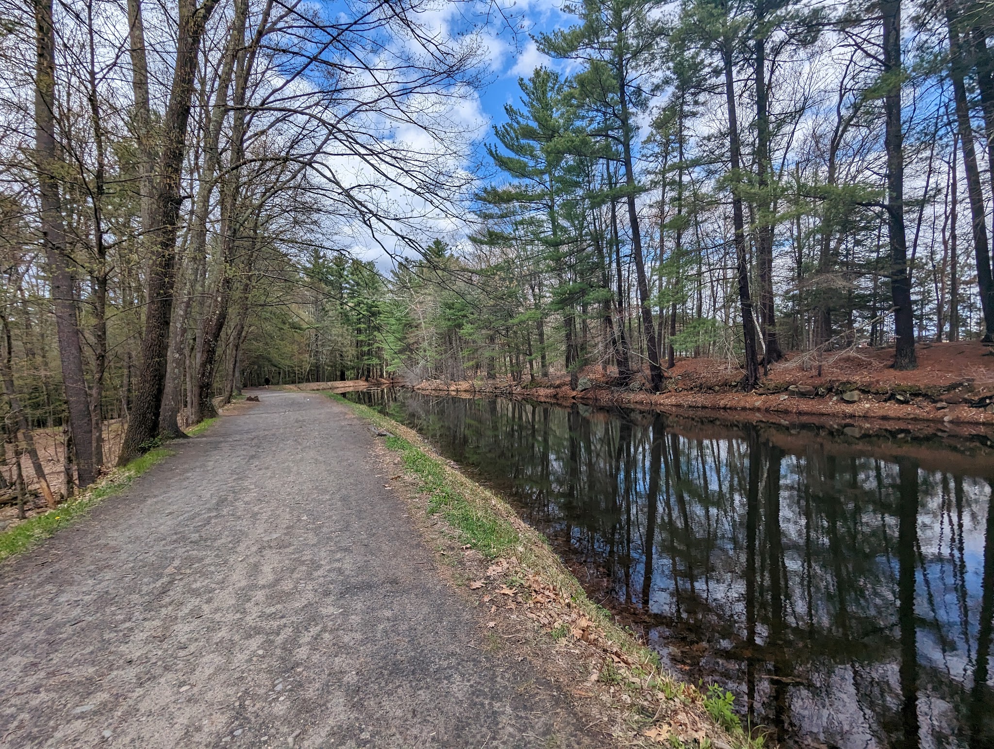Mine falls trail head - Nashua, NH