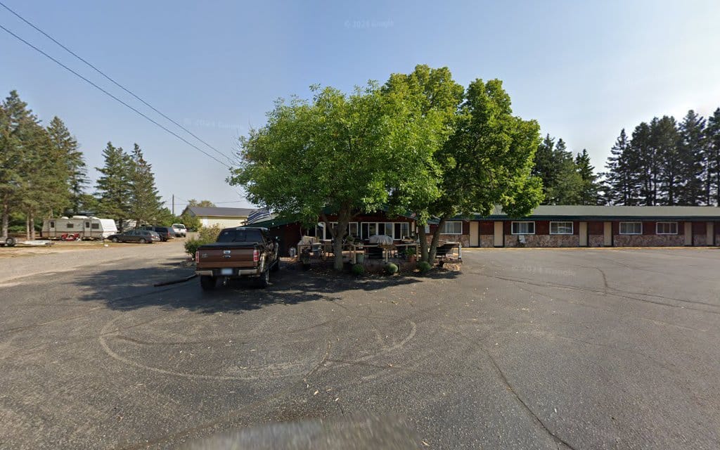 Crow Wing Inn LLC - Nevis, MN