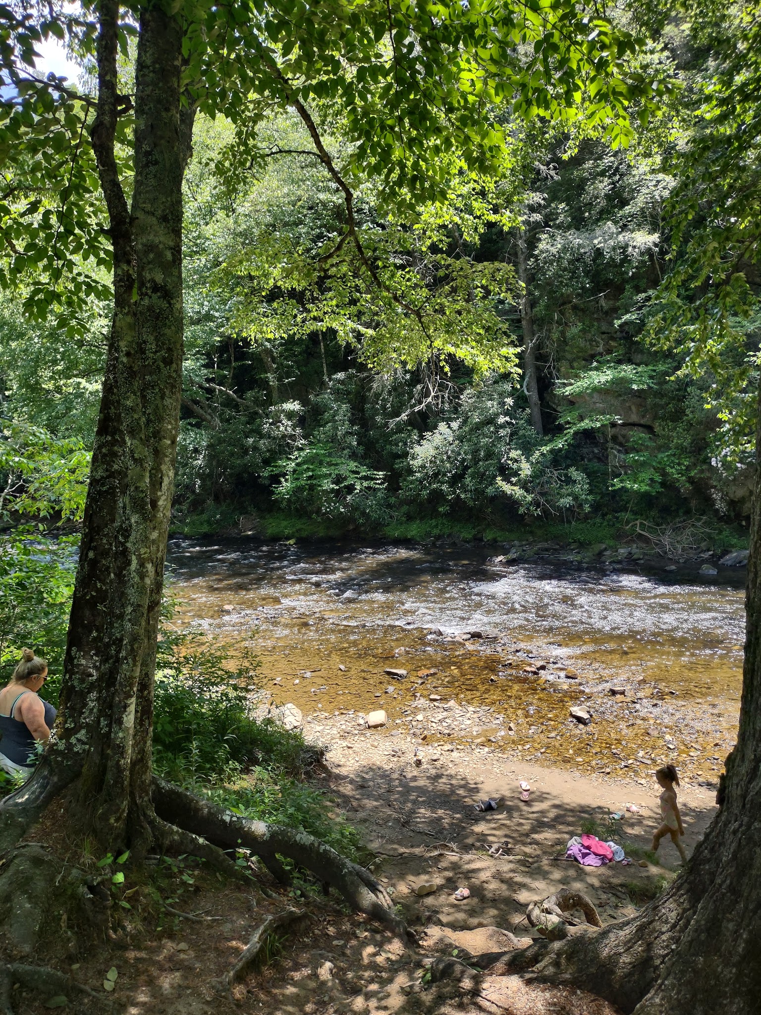 Linville Falls Picnic Area - Newland, NC