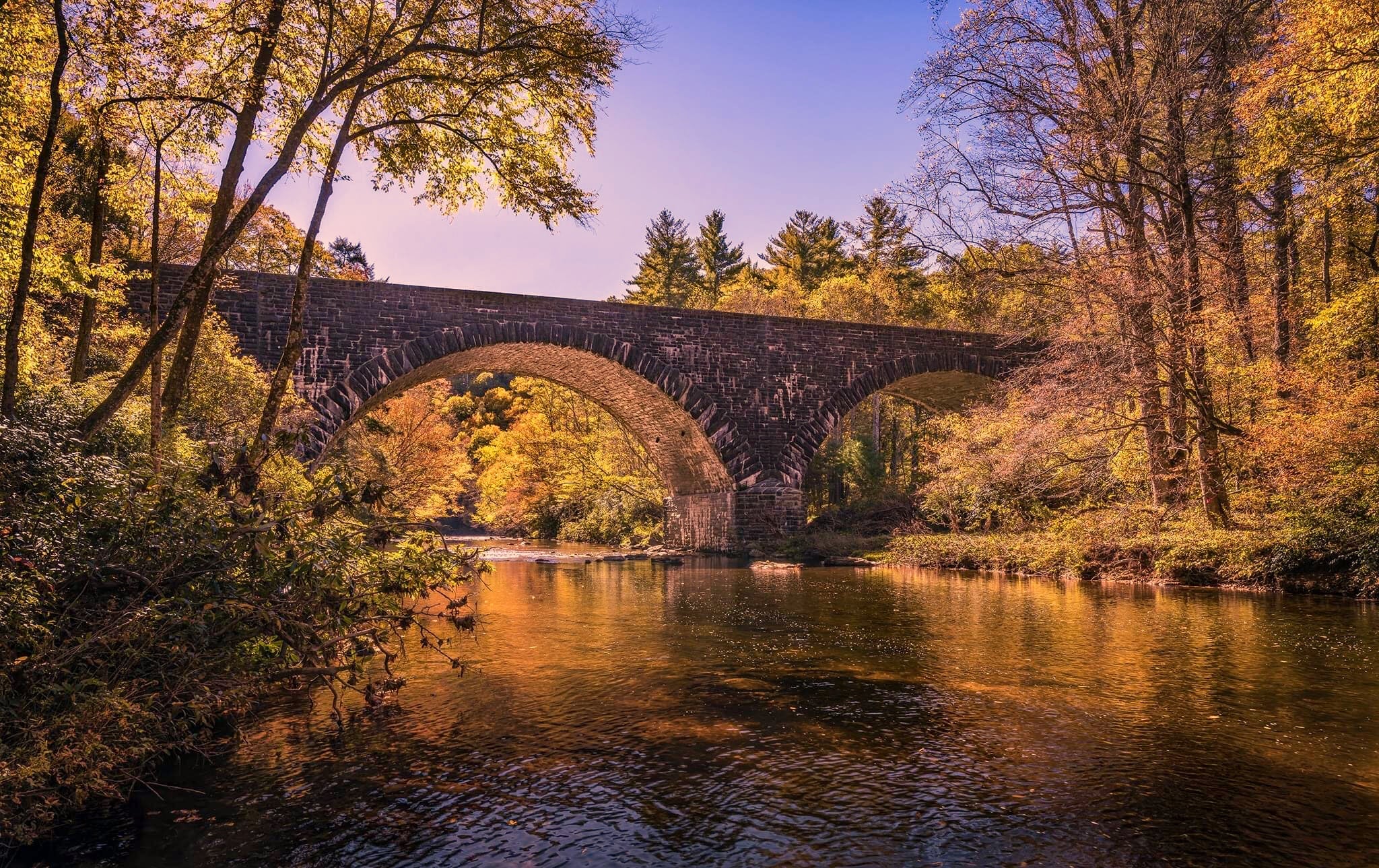 Linville Falls Picnic Area - Newland, NC