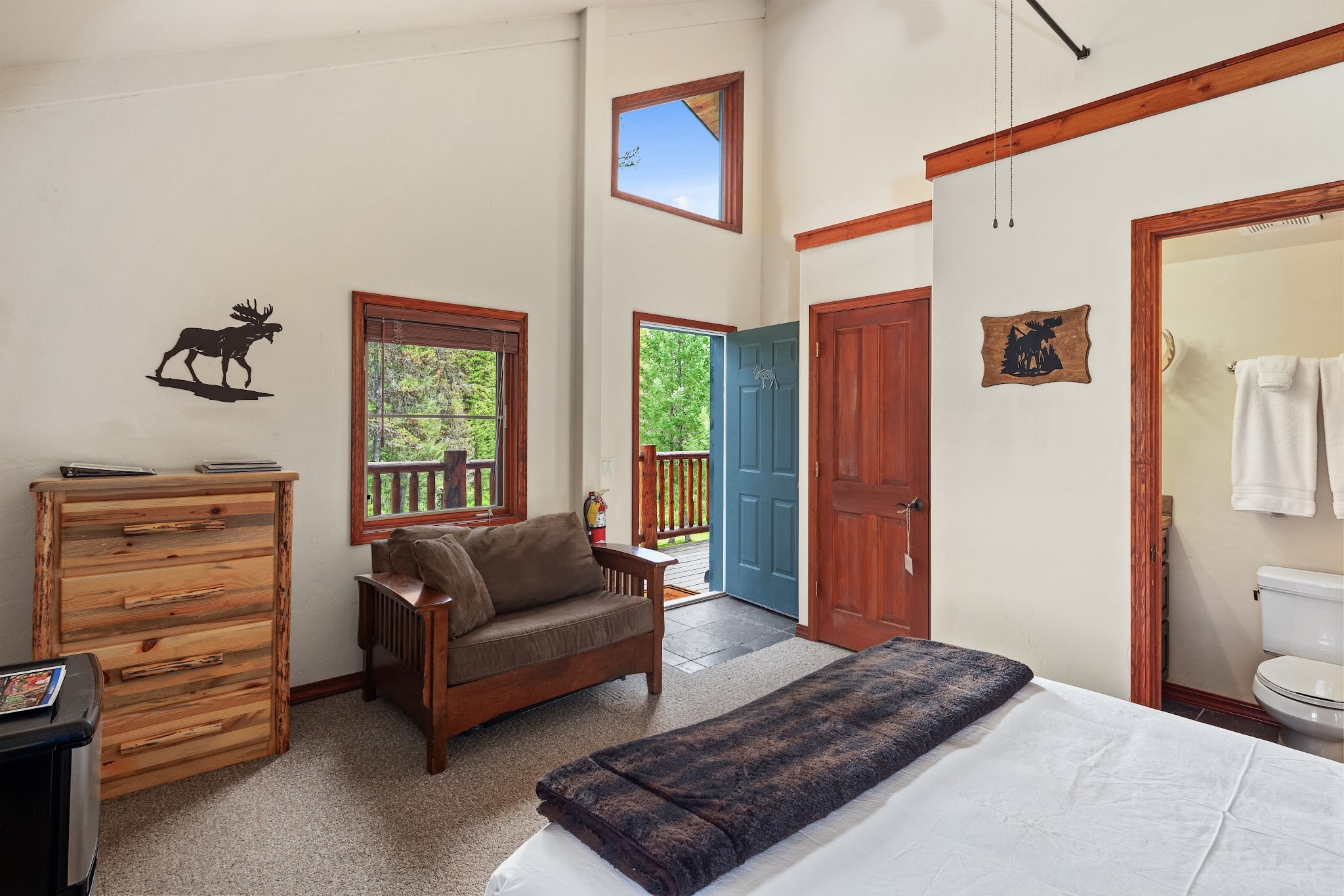 Dog Creek Lodge & Nordic Center - Olney, MT