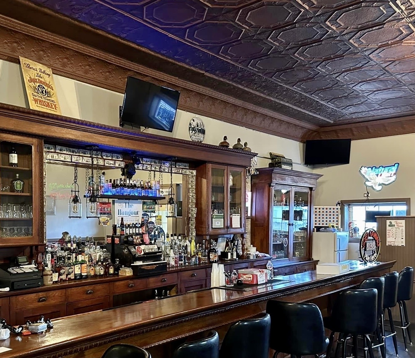 The Hangout - Palmer, IL