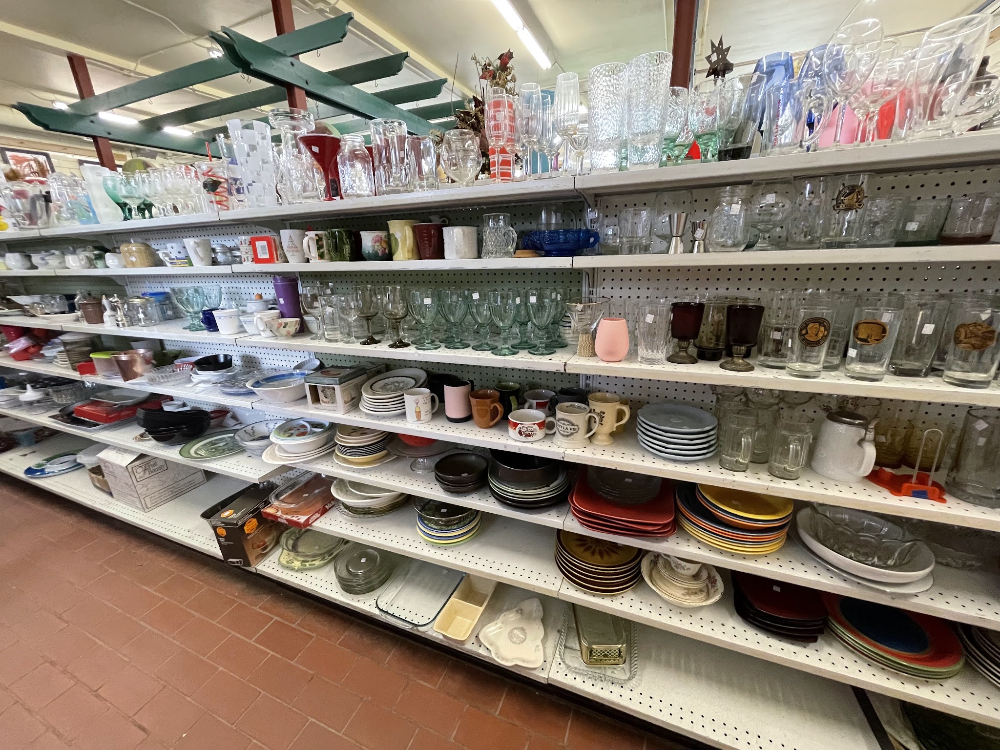 Bearly Used Thrift Store - Park Rapids, MN