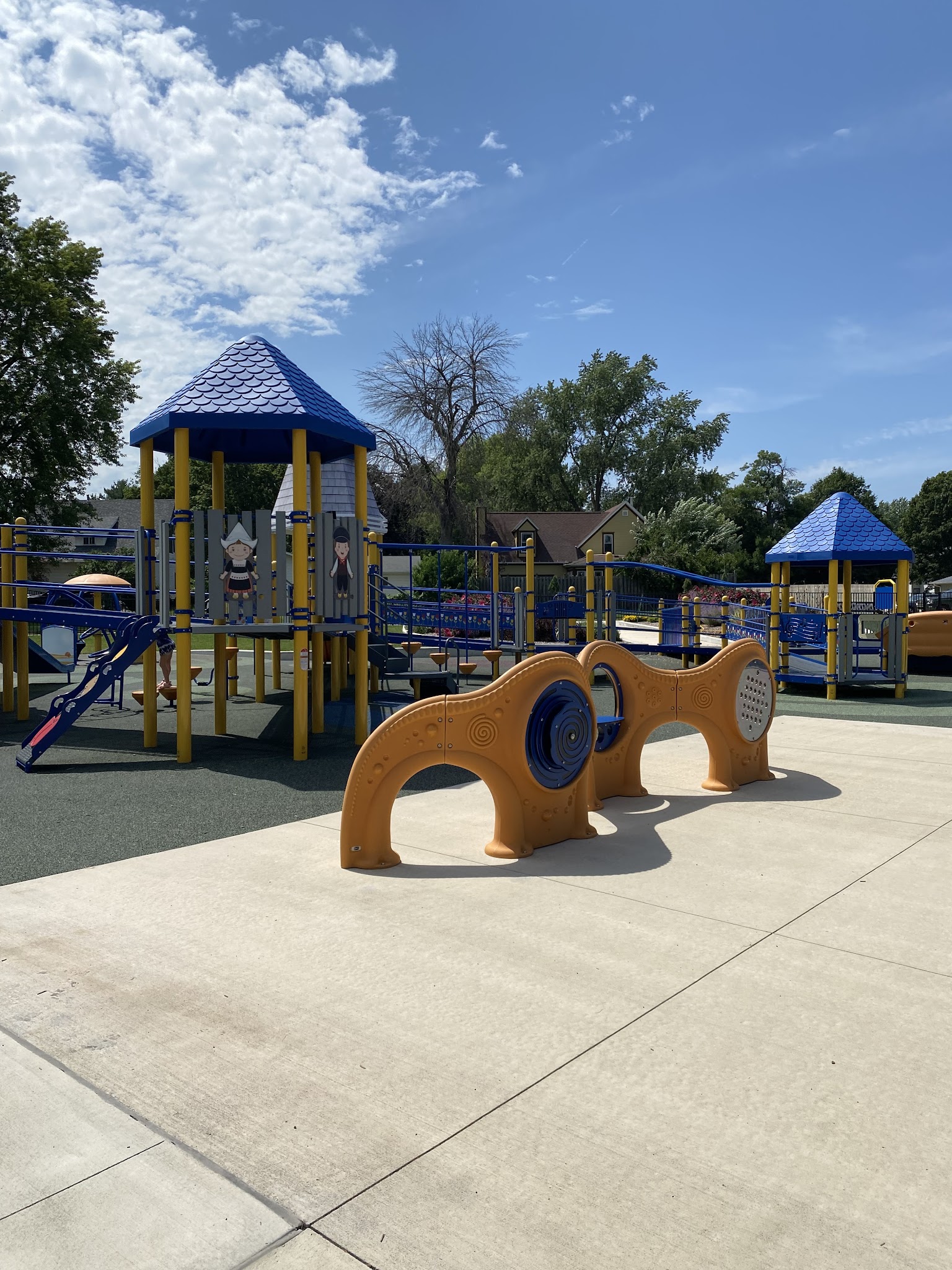 Wonder Spelen City Park - Pella, IA