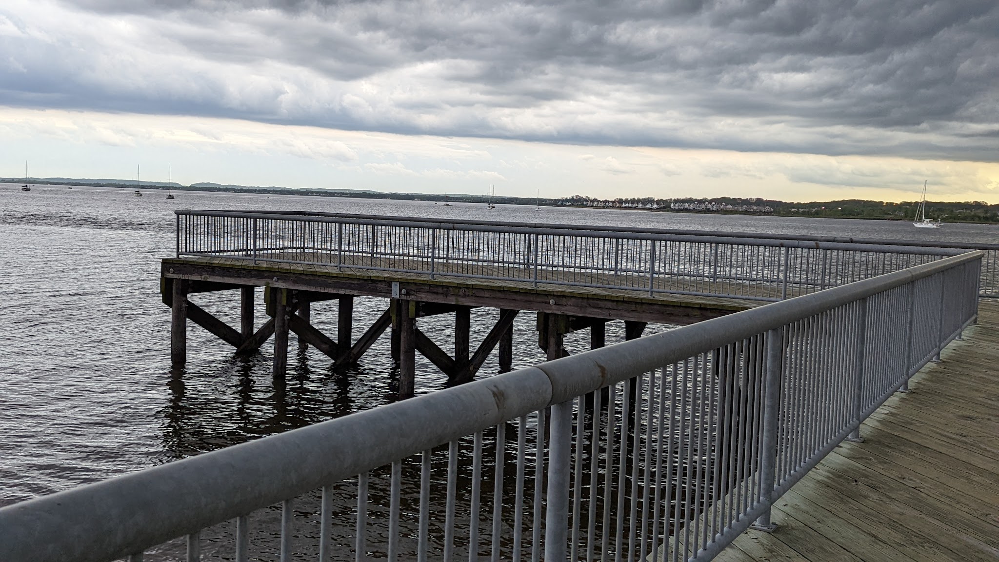 Perth Amboy Fishing Pier - Perth Amboy, NJ