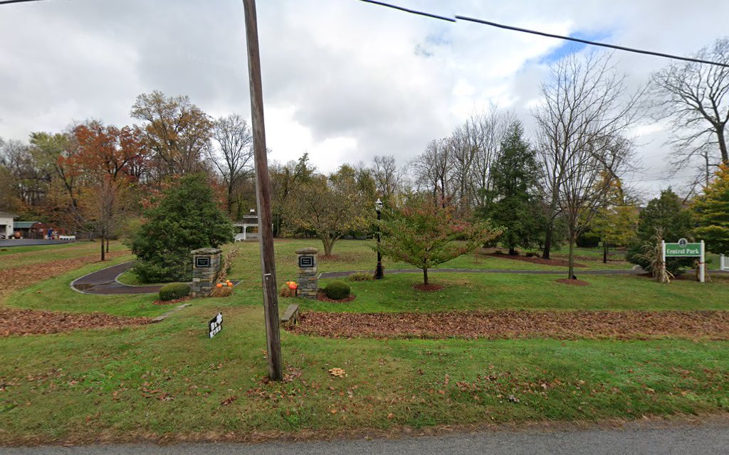 Central Park Pewee Valley - Pewee Valley, KY