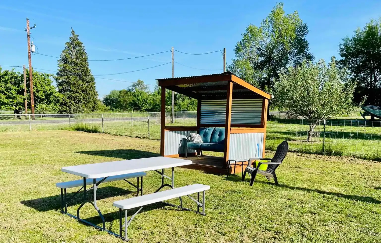 Philomath Puppy Park 2.0 (access by reservation only) - Philomath, OR