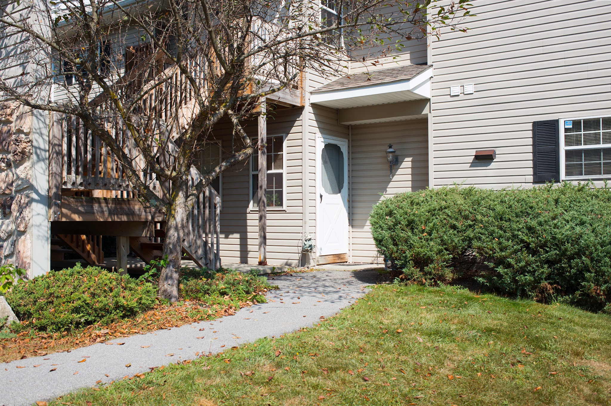 Village Park Apartments - Pleasant Valley, NY