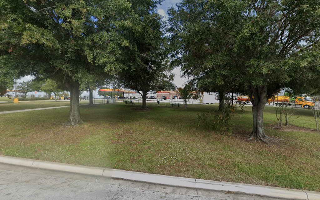 Dog Park at Love's Travel Stops - Polk City, FL