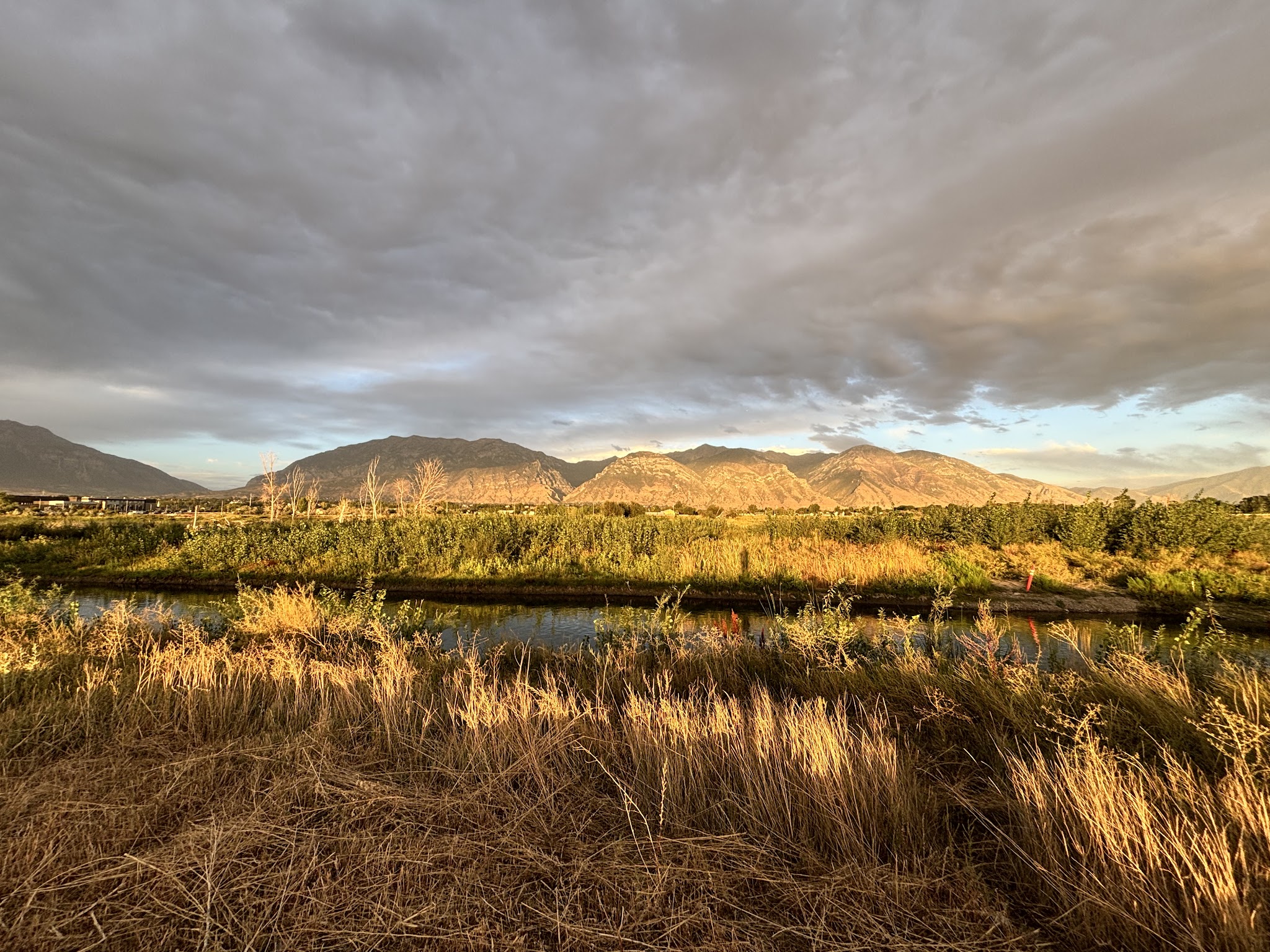 Utah Lake Shore Line Trailhead - Provo, UT
