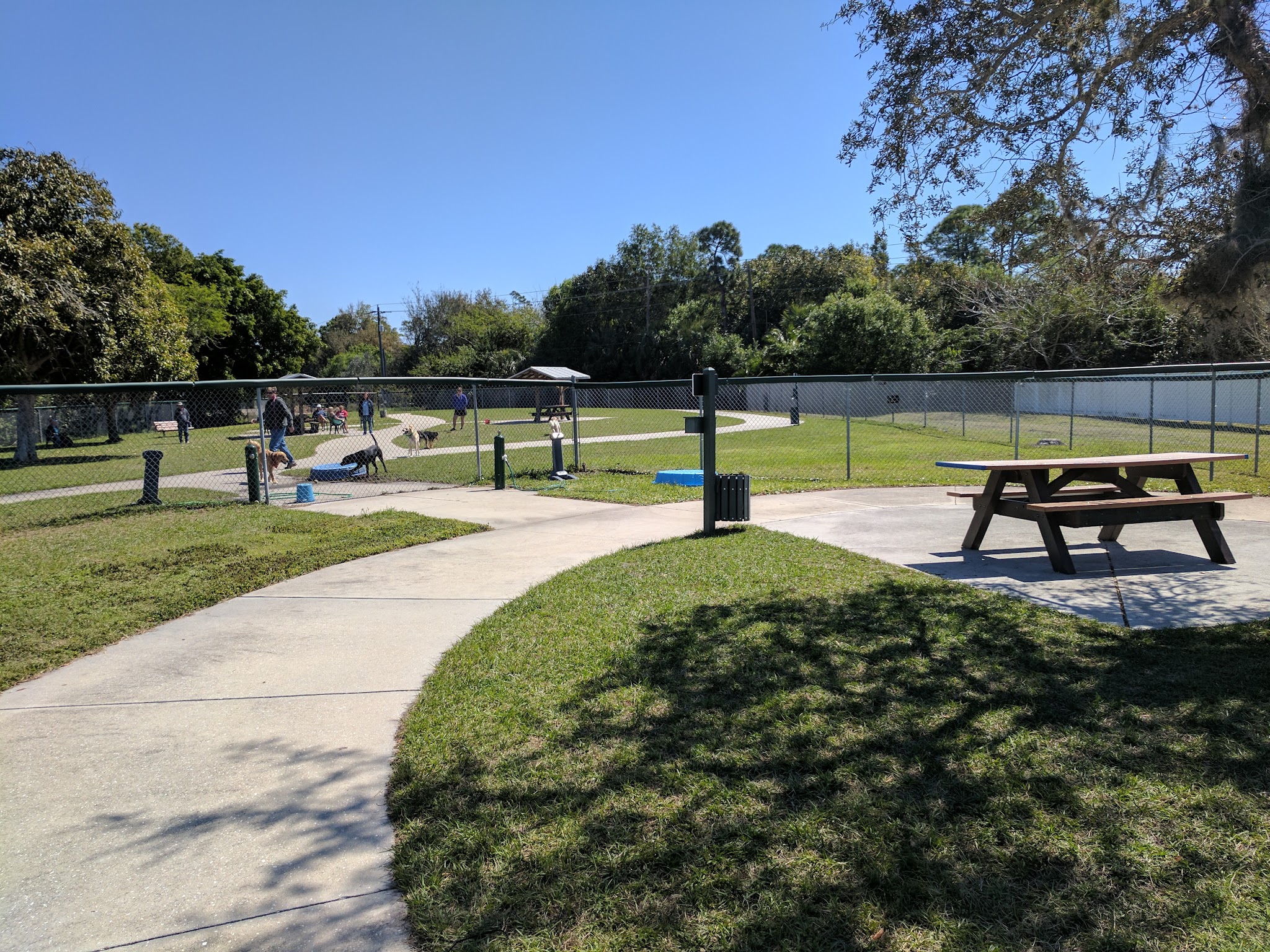 Hounds of Henry - Punta Gorda, FL