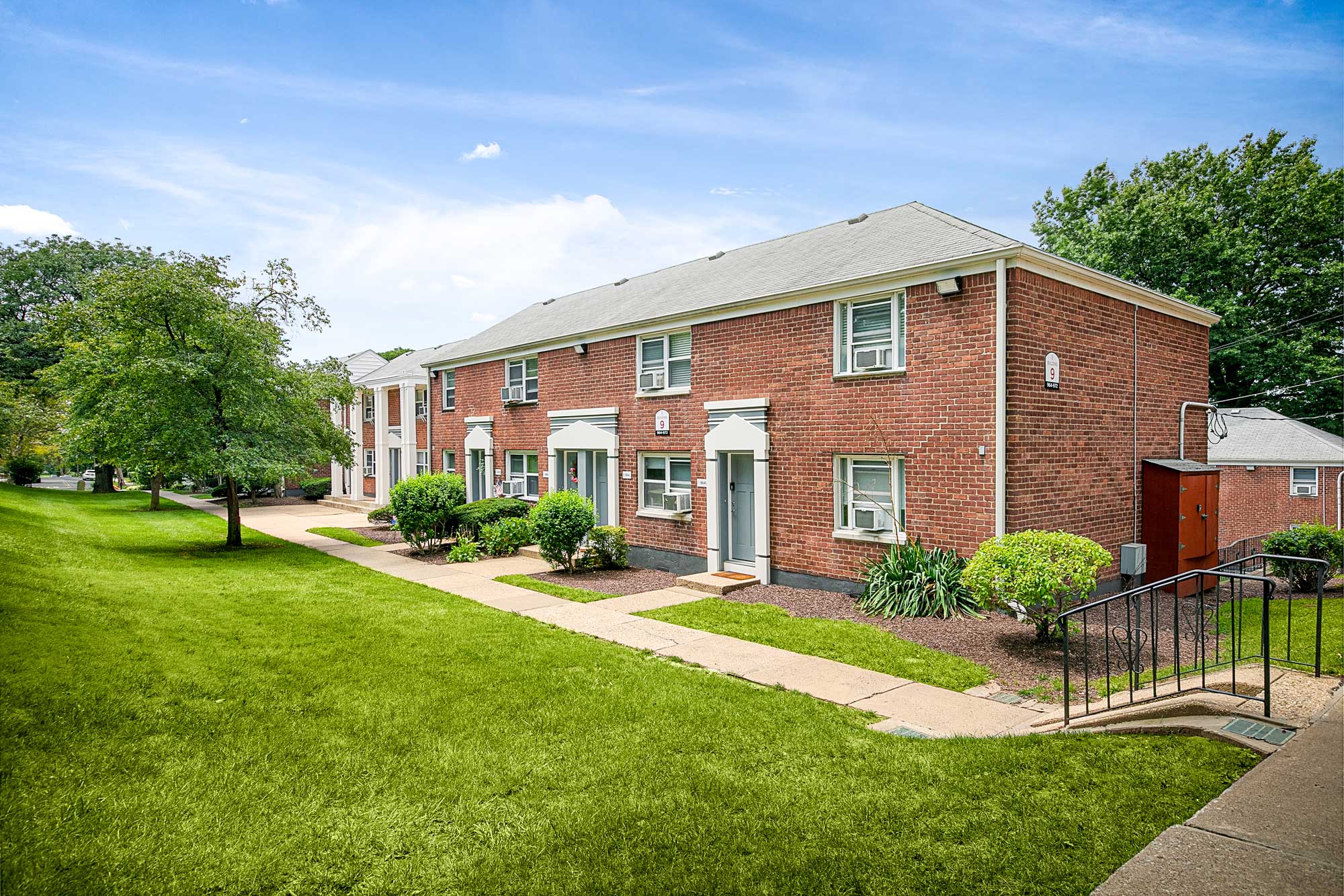 Ridgefield Gardens Apartments - Ridgefield, NJ
