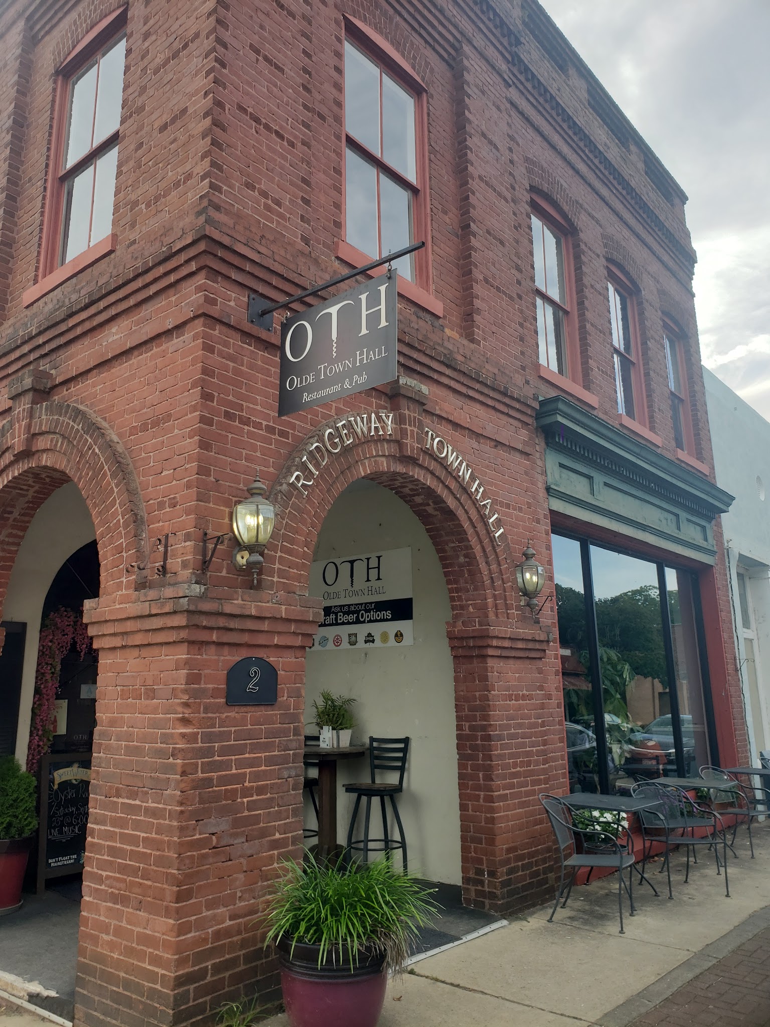 Olde Town Hall Restaurant & Pub - Ridgeway, SC