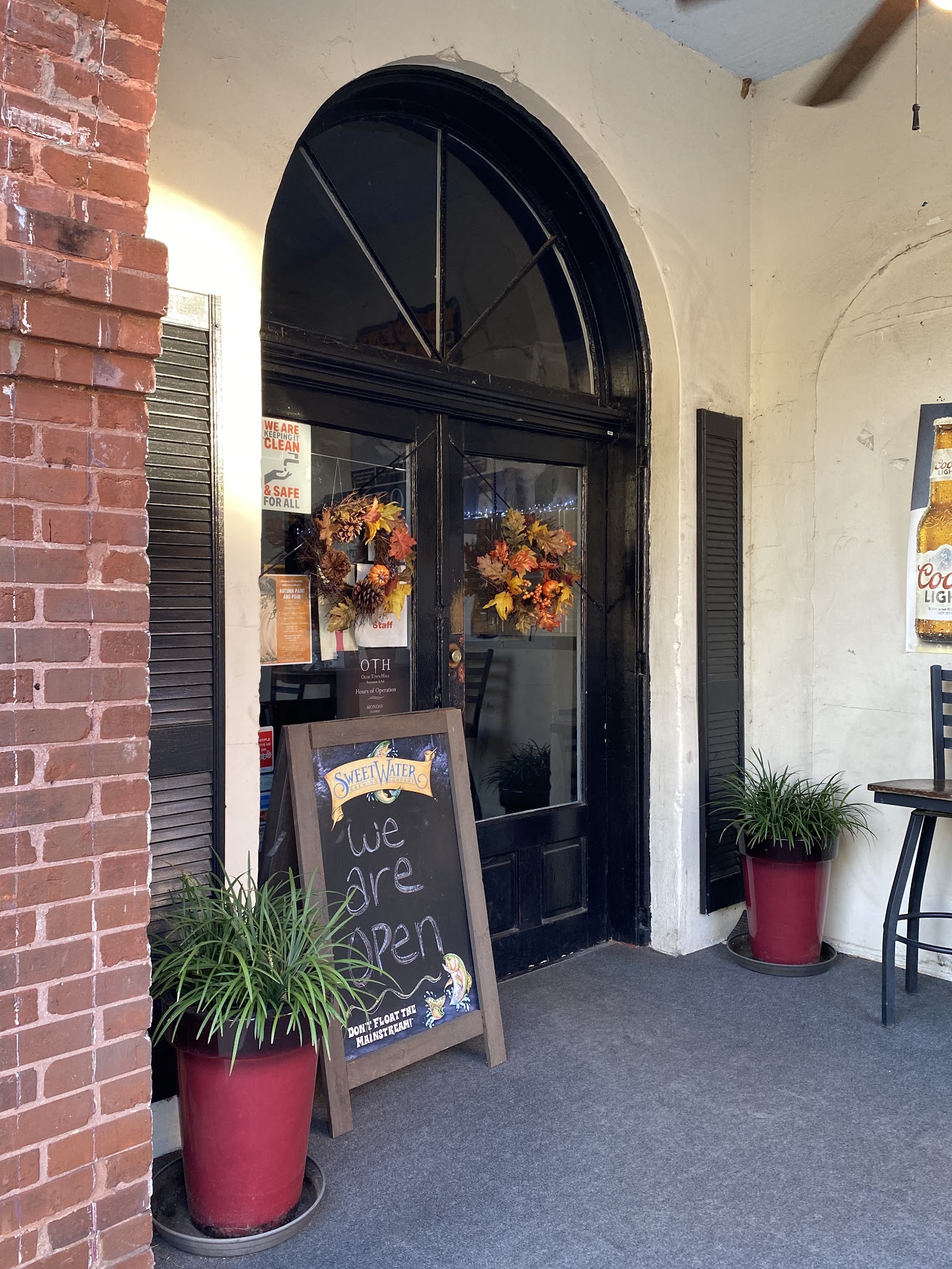 Olde Town Hall Restaurant & Pub - Ridgeway, SC