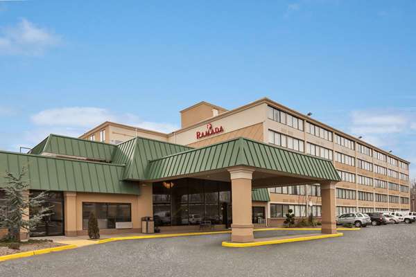 Ramada by Wyndham Rochelle Park Near Paramus - Rochelle Park, NJ
