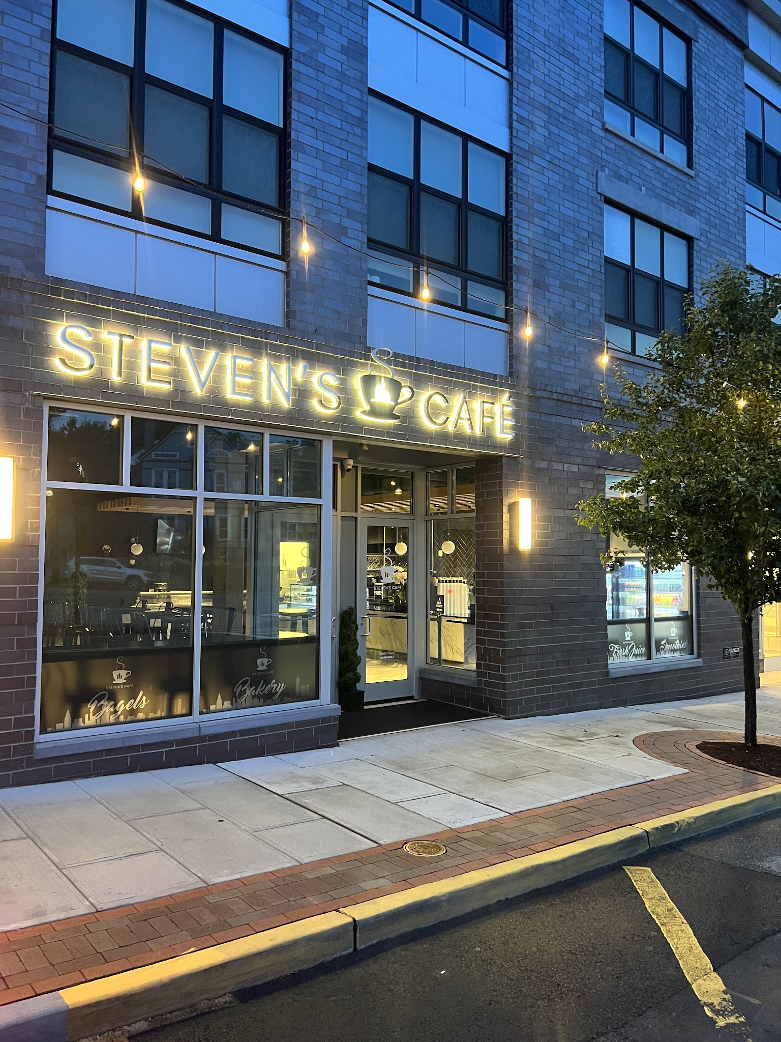 Steven's Cafe - Rutherford, NJ