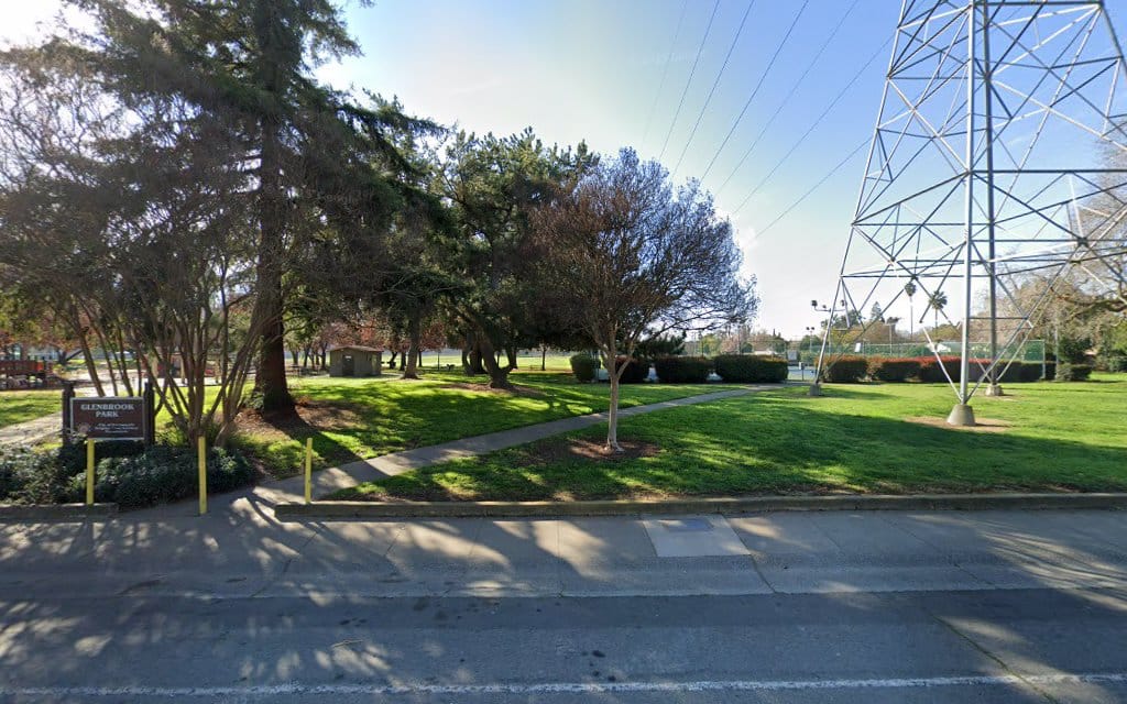 Glenbrook Small Dog Park - Sacramento, CA