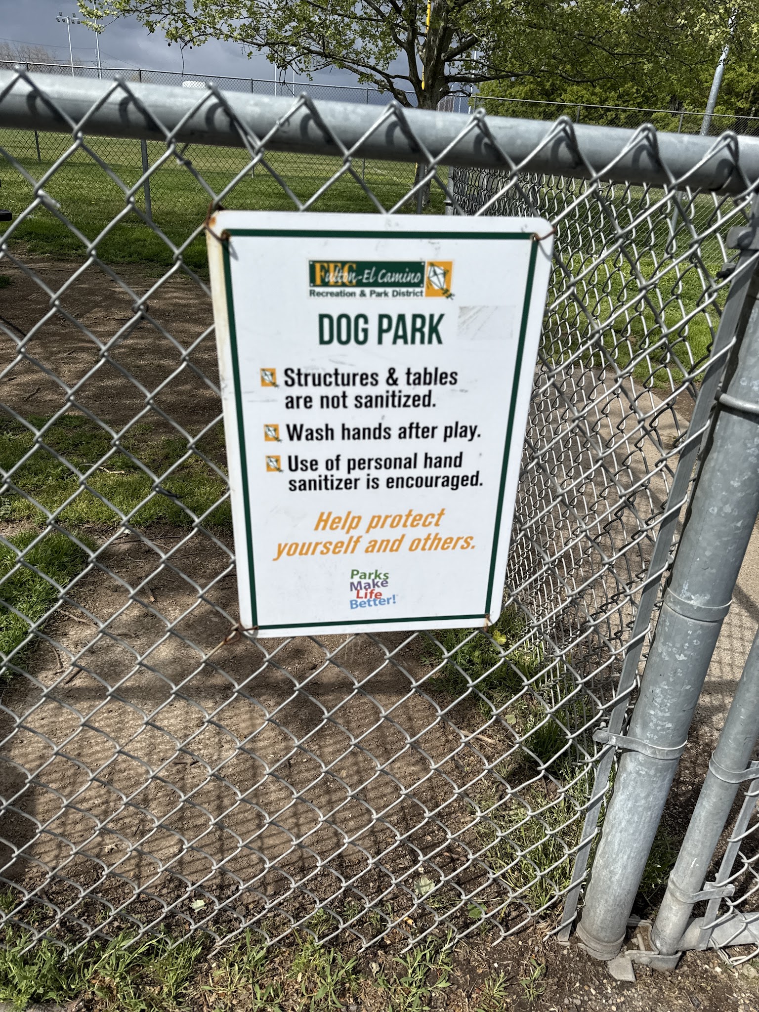 Howe Ave Park Off Leash Dog Park - Sacramento, CA