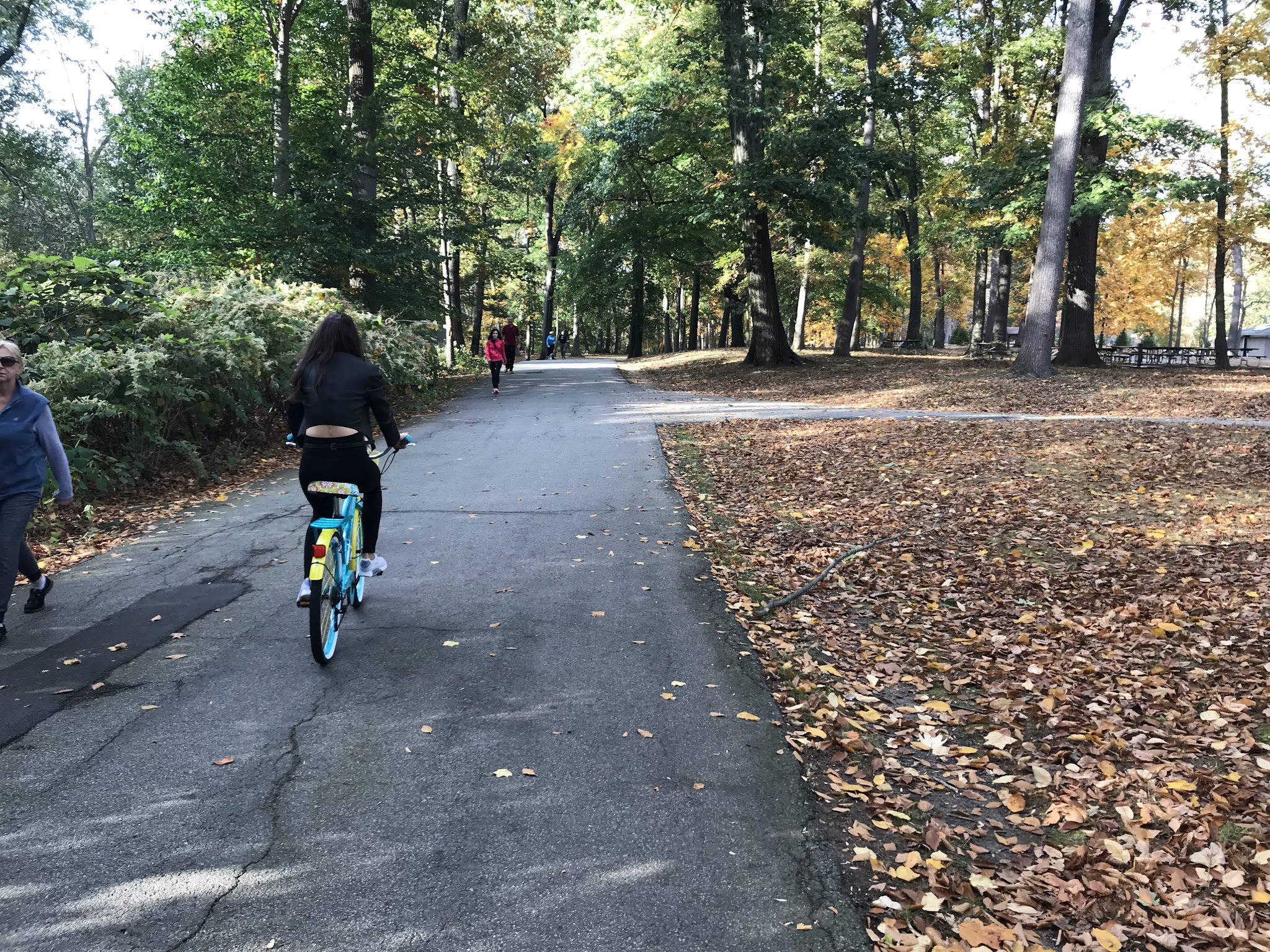 Saddle River Bike Path Parking 2 - Saddle Brook, NJ