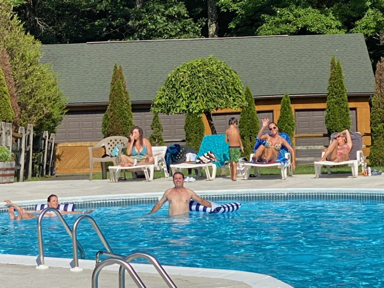 Good Dog! Vacations at Big Valley Resort - Sciota, PA