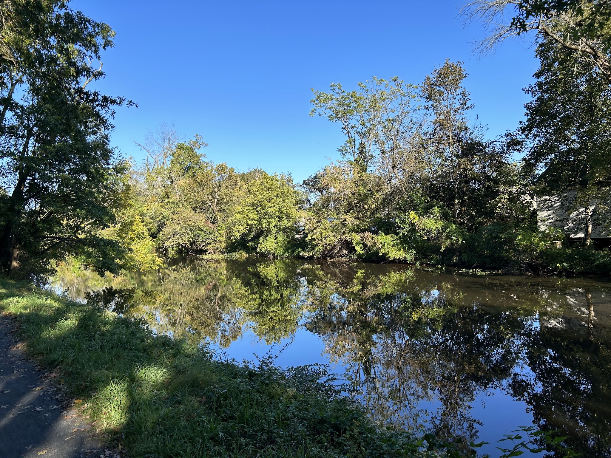 Delaware & Raritan Canal State Park Trail - Amwell Road - Somerset, NJ